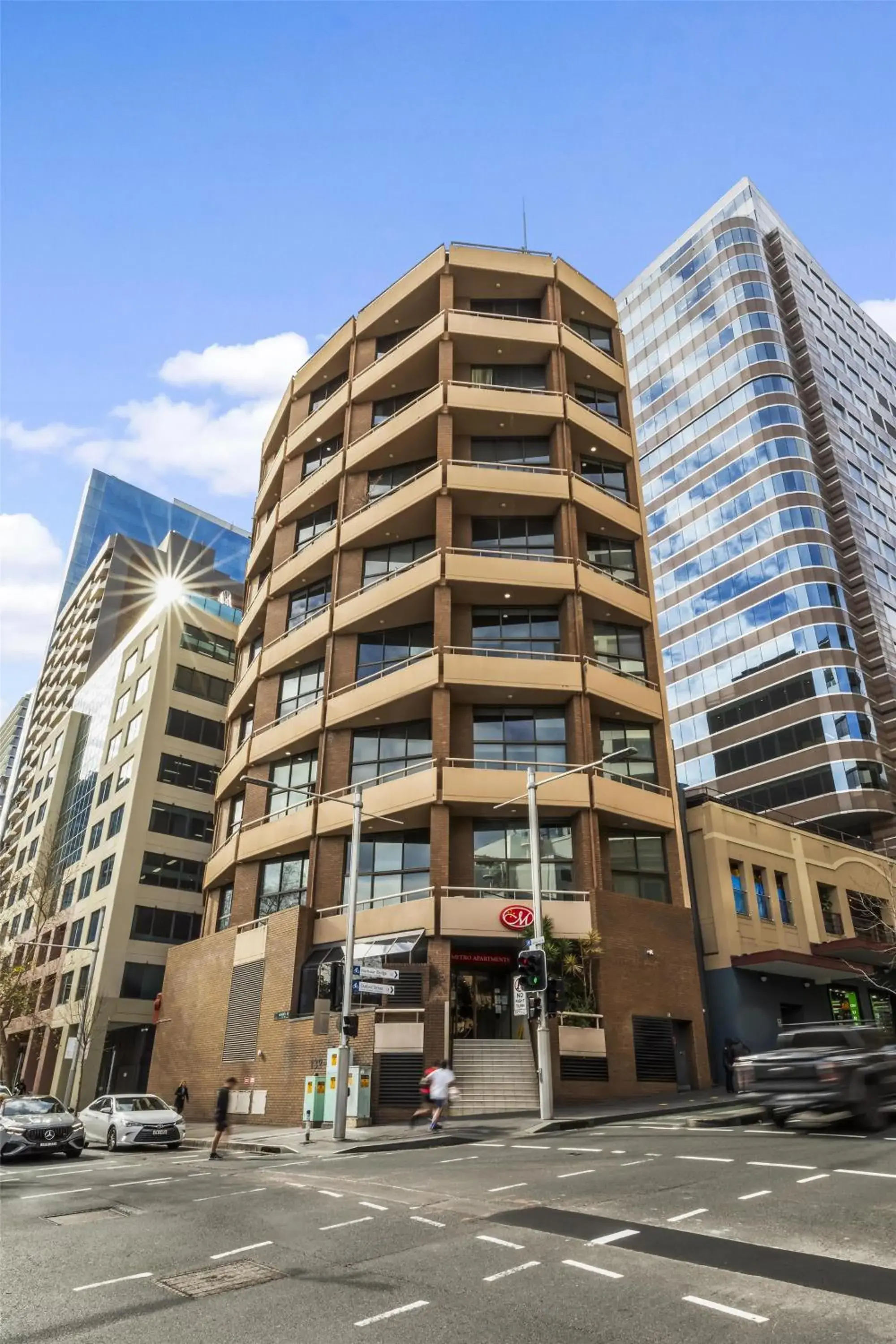 Property building in Metro Apartments on Darling Harbour Property building in Metro Apartments on Darling Harbour
