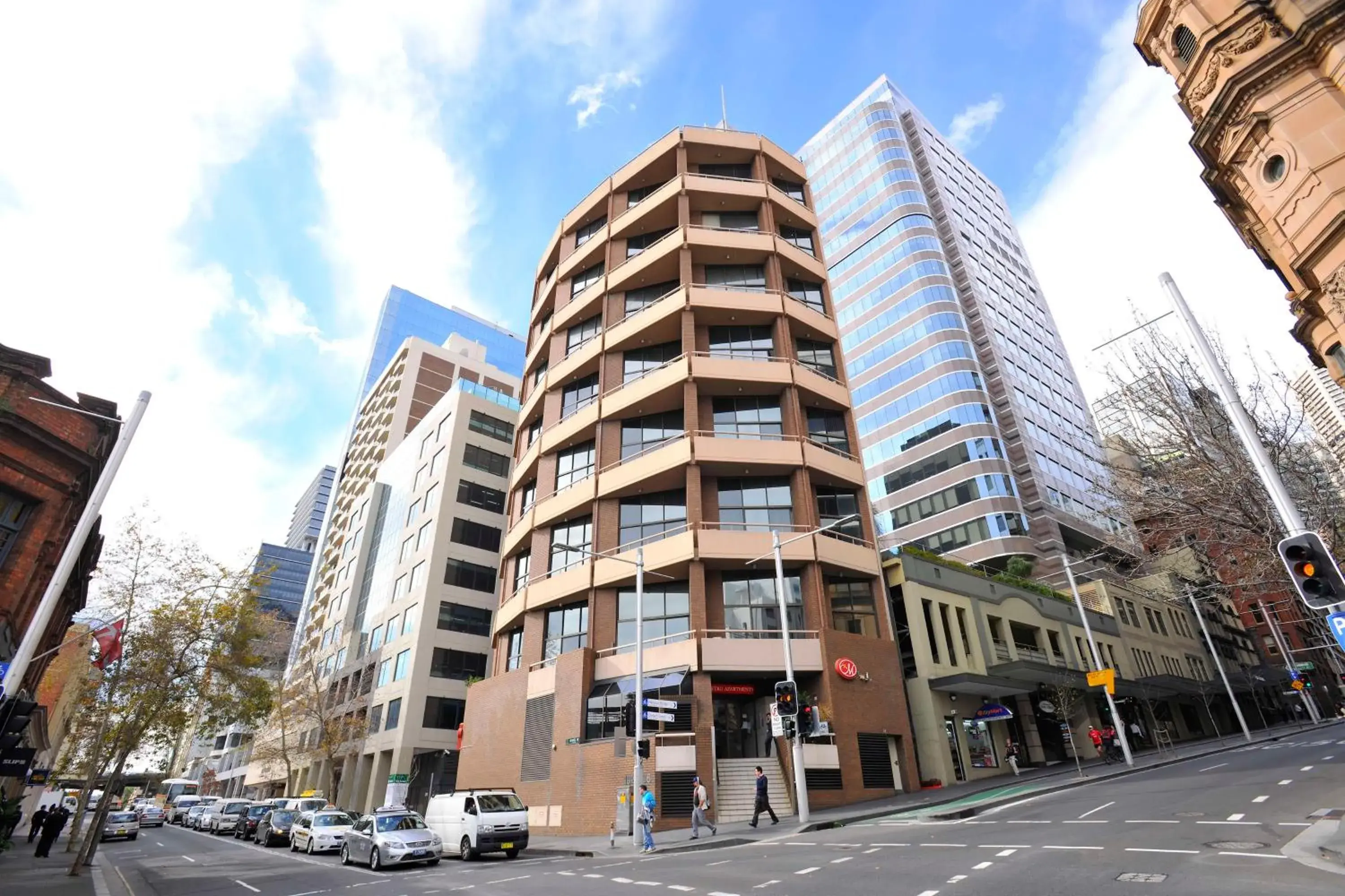 Property building in Metro Apartments on Darling Harbour Property building in Metro Apartments on Darling Harbour
