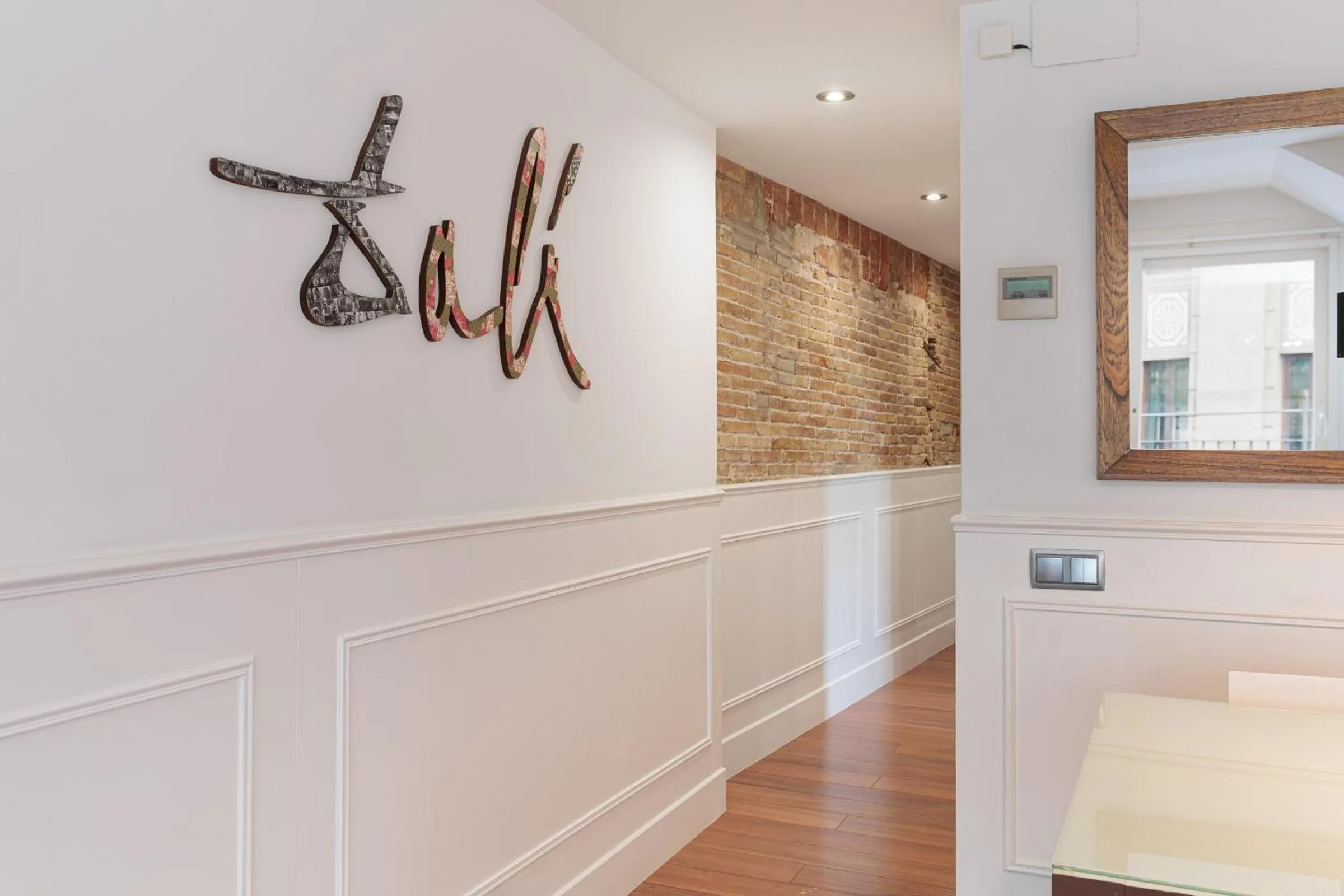 Enjoybcn Dali Apartments