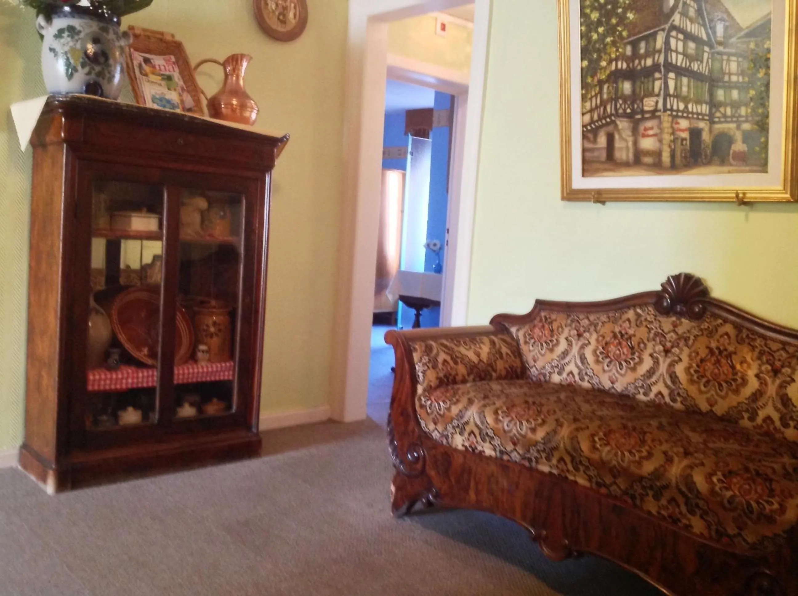 Seating area in Hôtel Restaurant Zum Schnogaloch