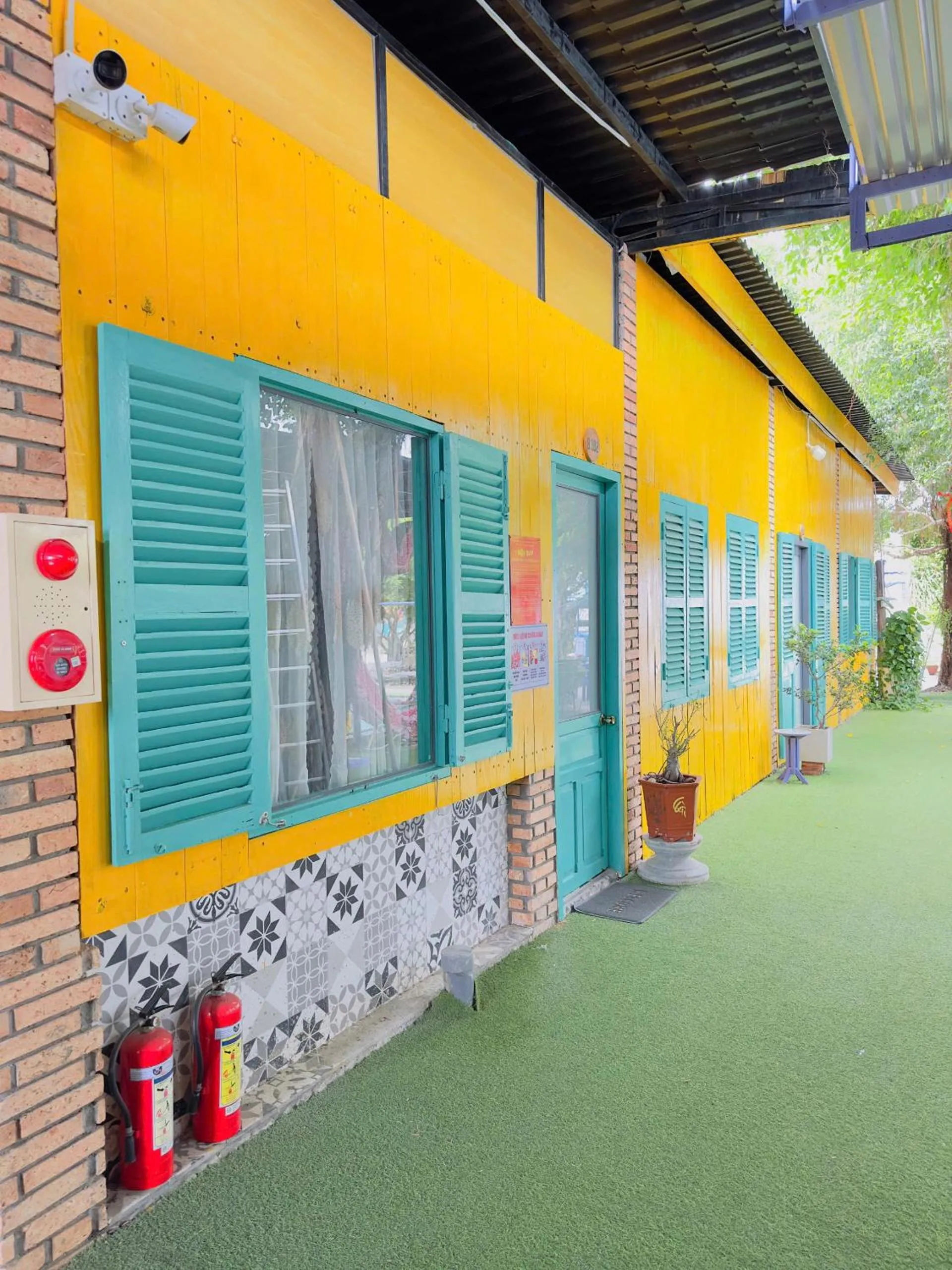 Inner courtyard view in Ninh Chu 2 Hotel