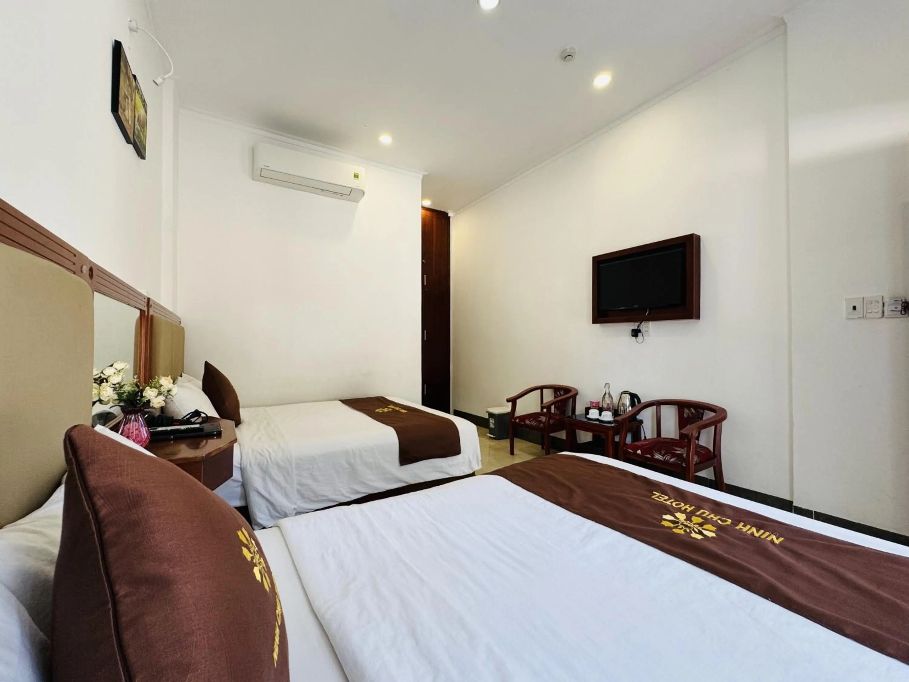 Bedroom, Bed in Ninh Chu 2 Hotel