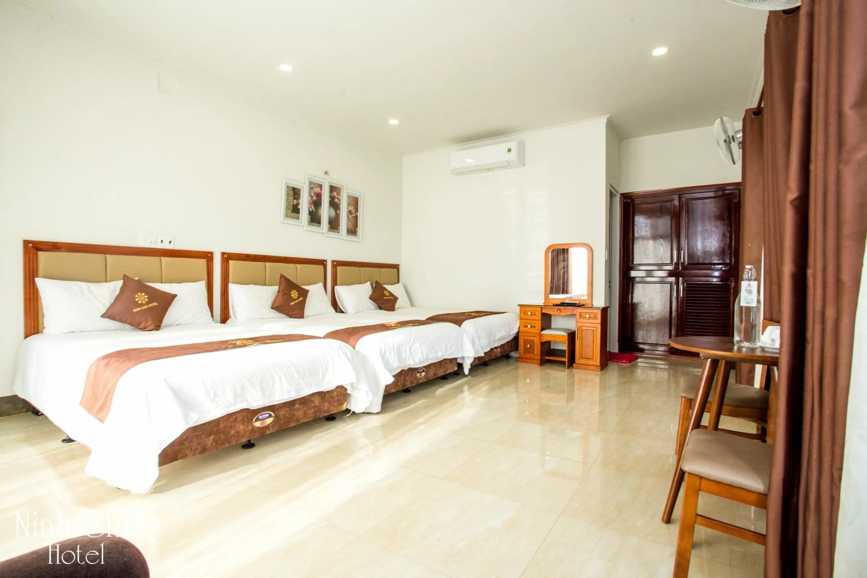 Bedroom, Bed in Ninh Chu 2 Hotel