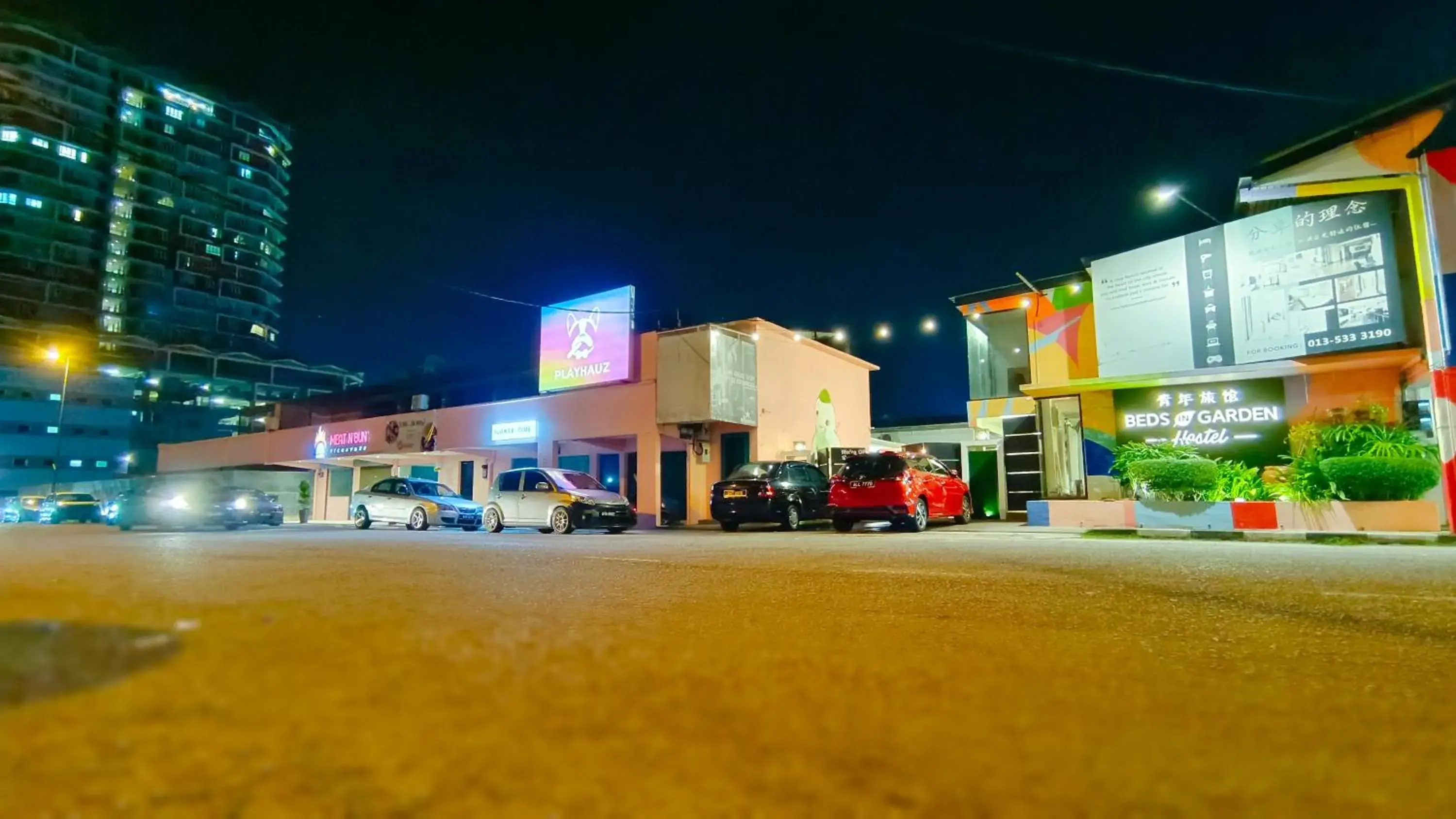 Property building in Beds In Garden Hostel Property building in Beds In Garden Hostel