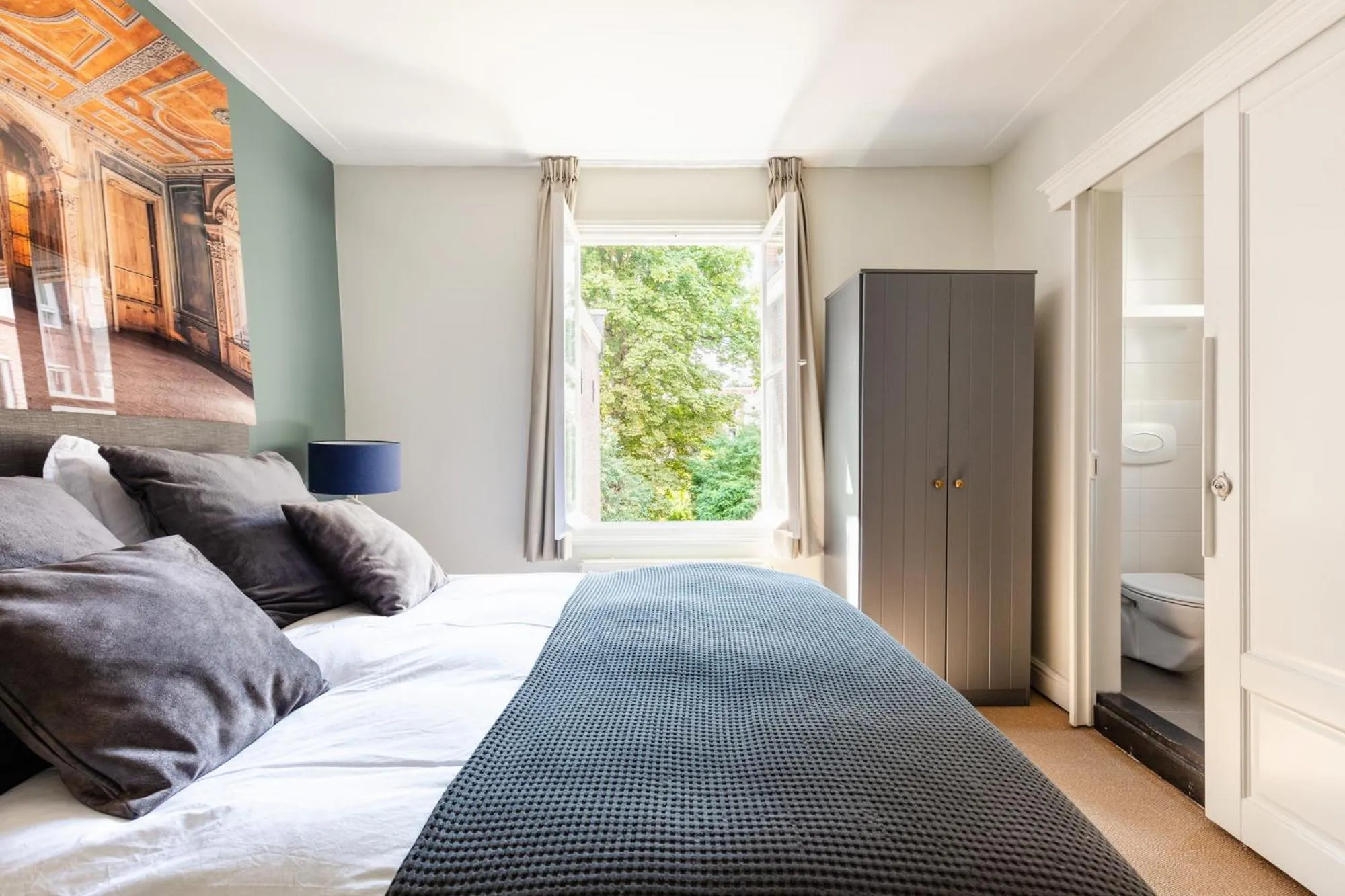 Bathroom in Canal Wow Suites Amsterdam