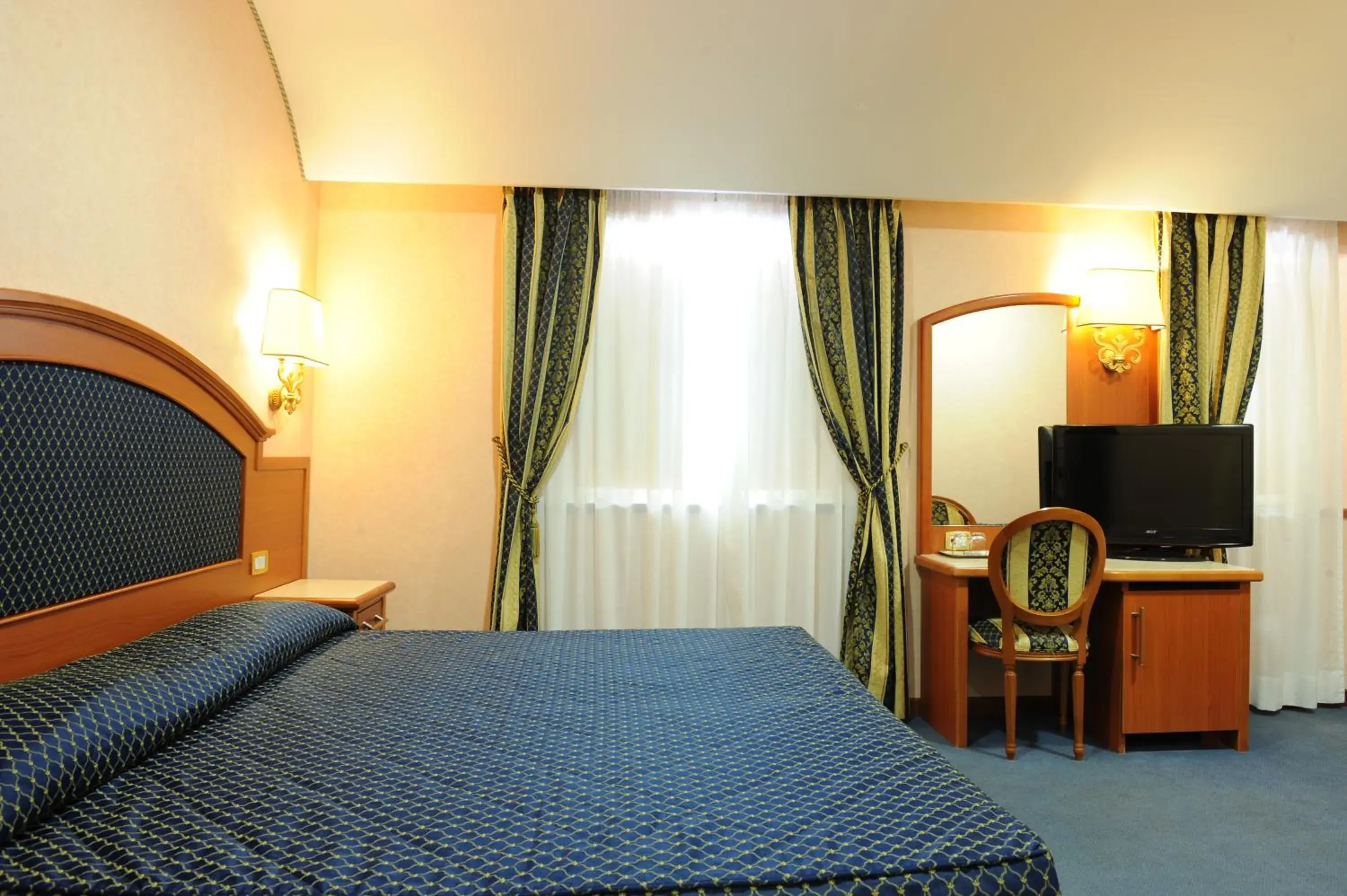 Standard Triple Room in Hotel La Bella Venere Standard Triple Room in Hotel La Bella Venere