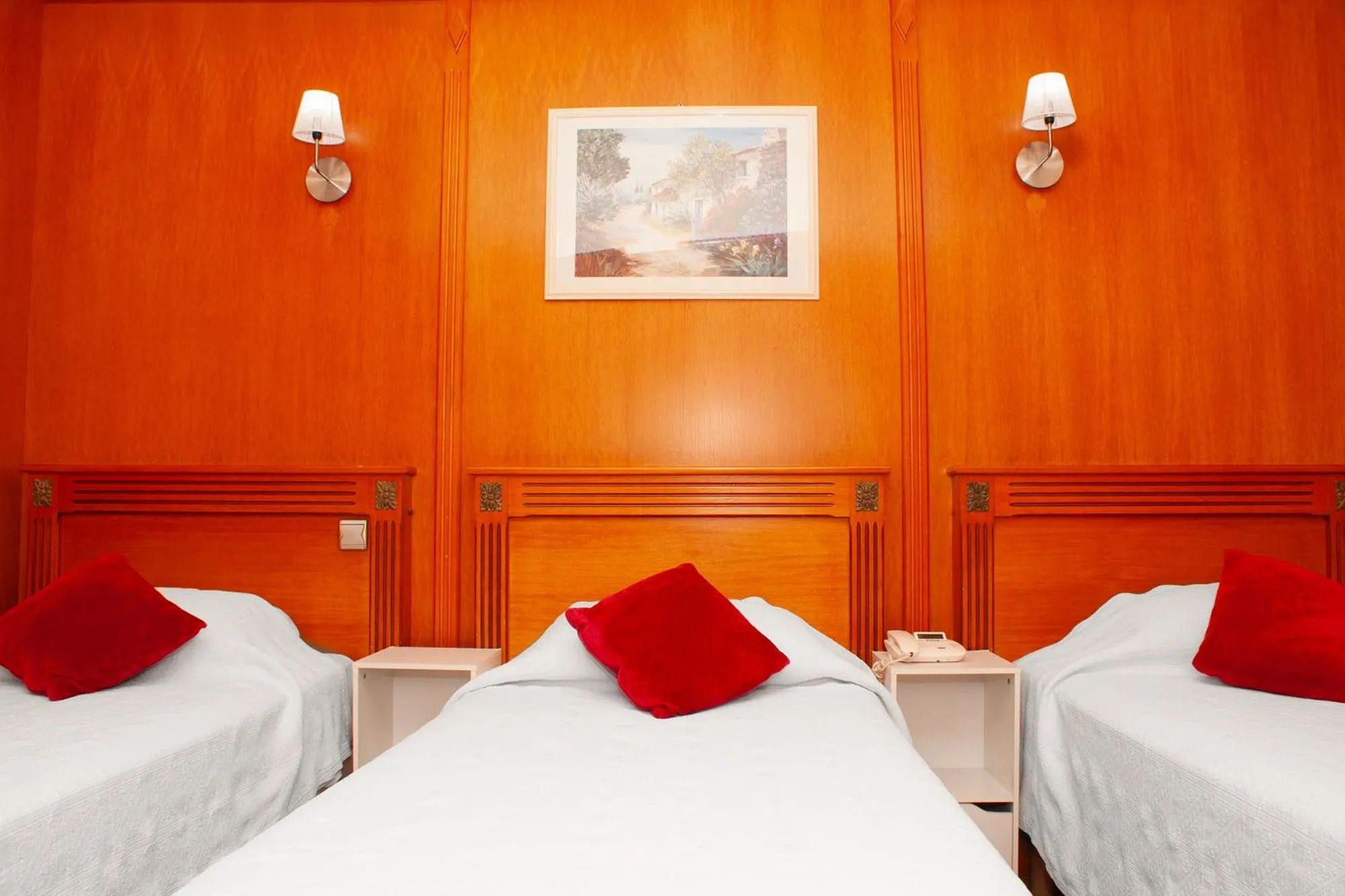 Bedroom, Bed in Hôtel du Mont Blanc