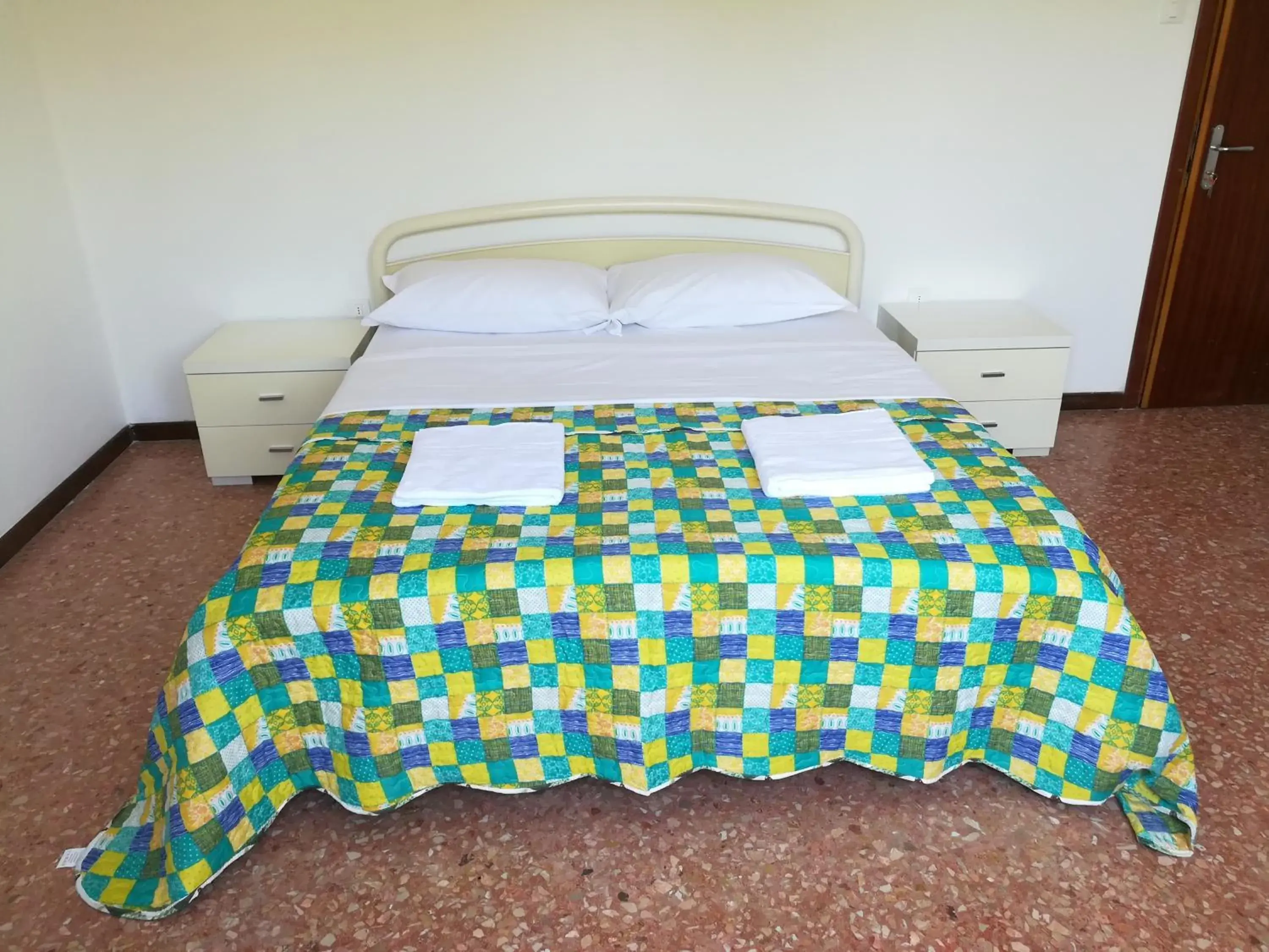 Property building, Bed in Venice Garden House Property building, Bed in Venice Garden House