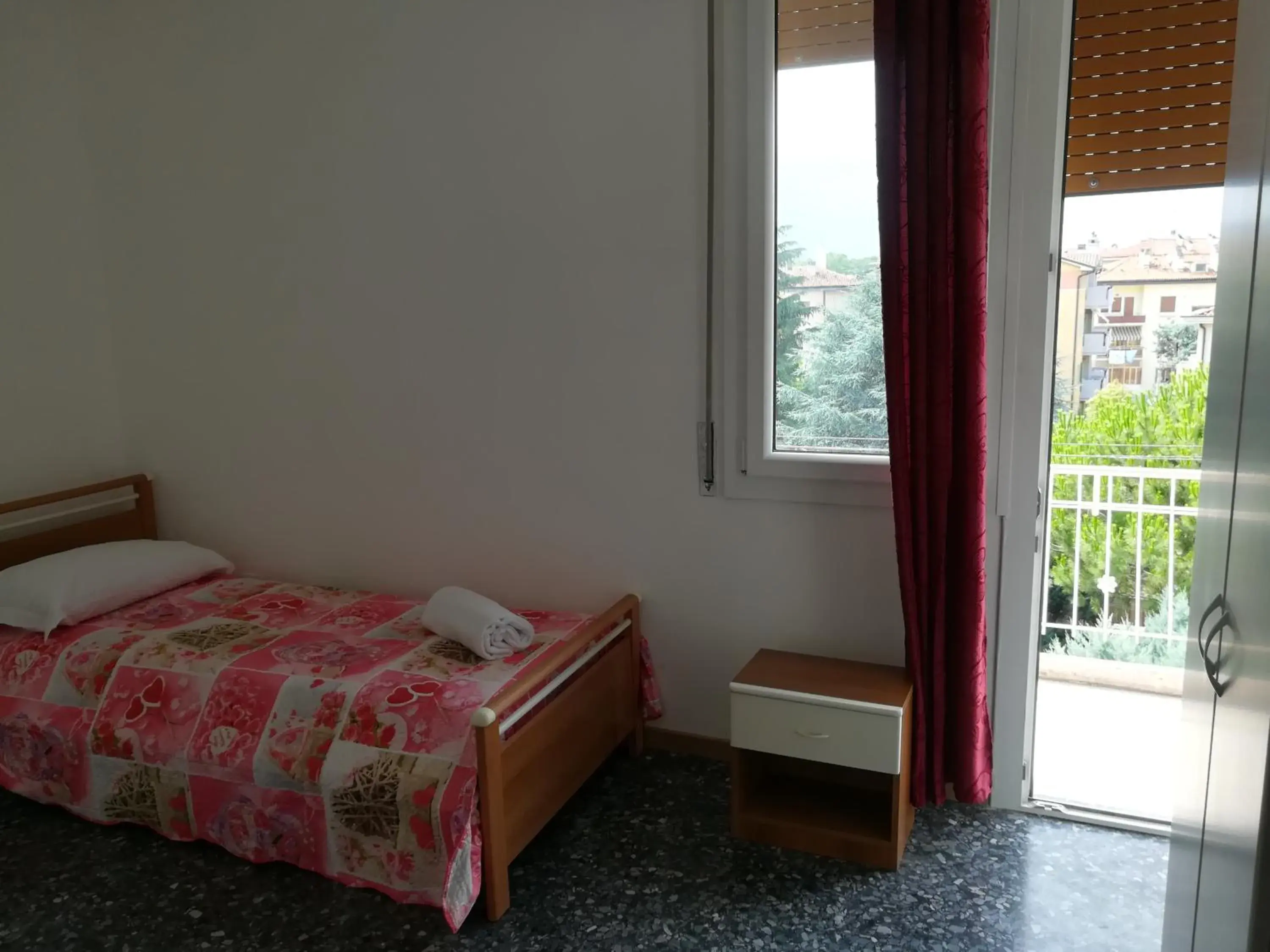 Single Room with Shared Bathroom in Stay Venice Guesthouse Single Room with Shared Bathroom in Stay Venice Guesthouse