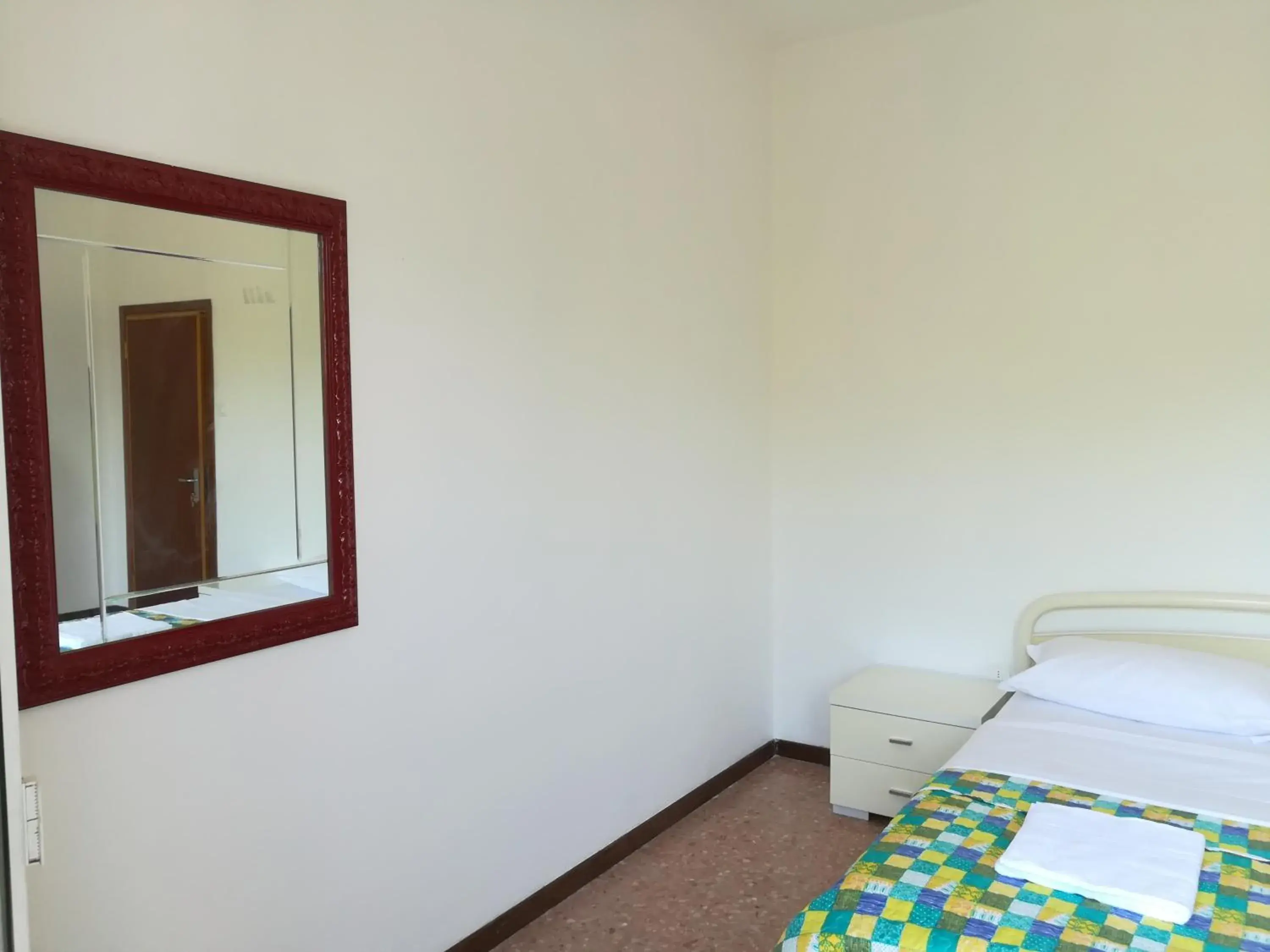 Bed in Venice Garden House Bed in Venice Garden House