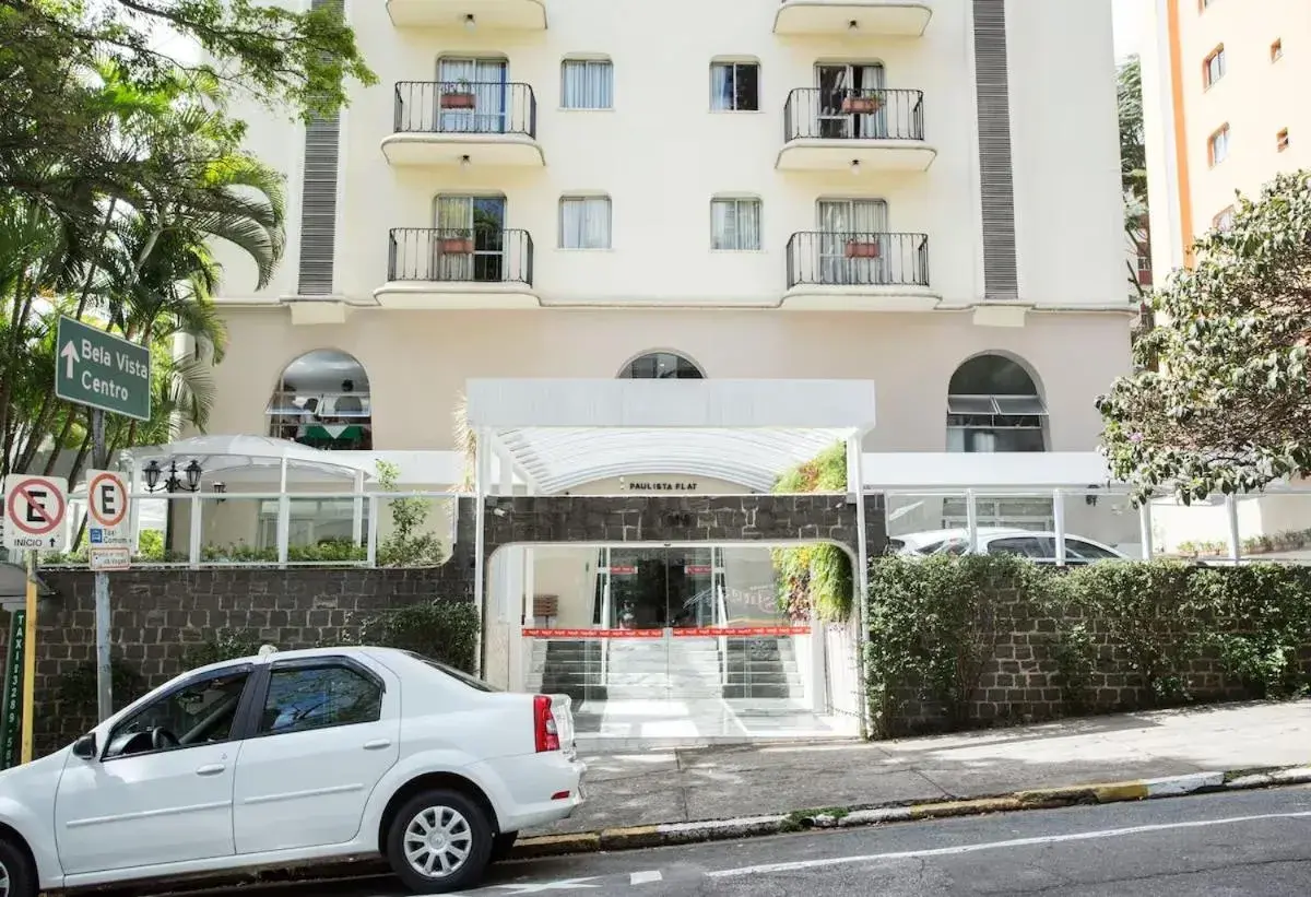 Property building in Paulista Flat Property building in Paulista Flat