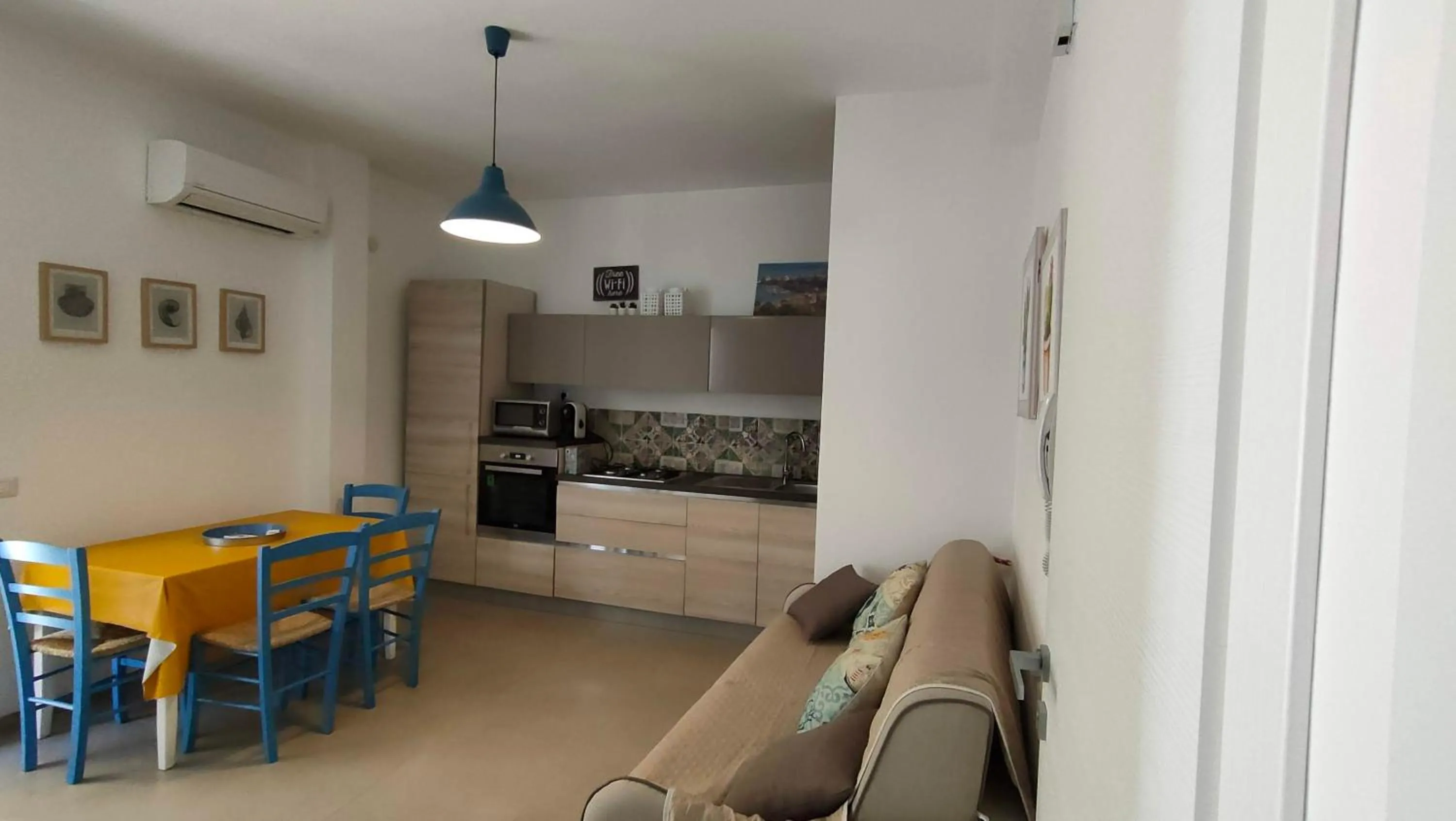 Kitchen or kitchenette in Casa Vacanze Gloria
