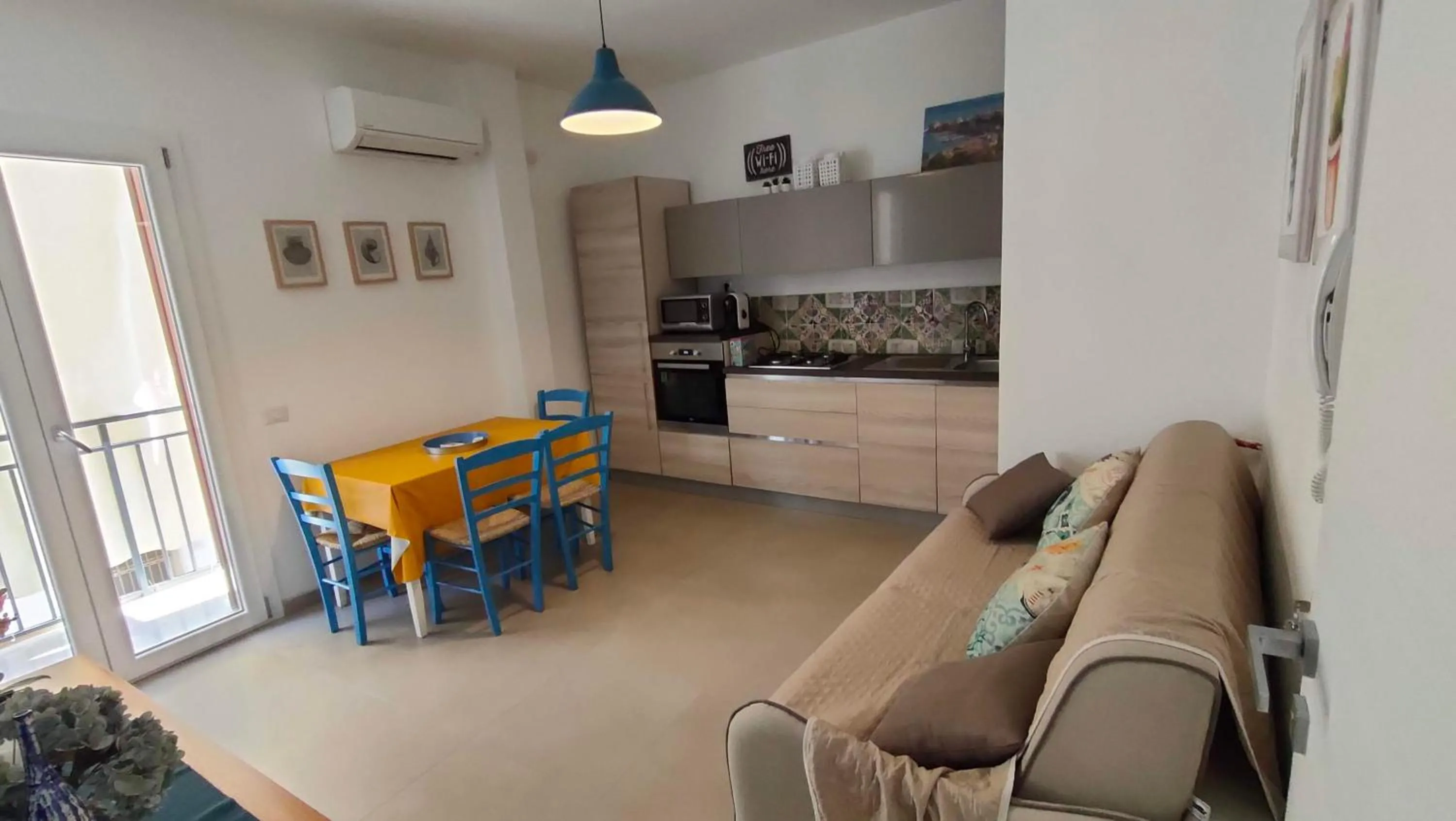 Dining area in Casa Vacanze Gloria