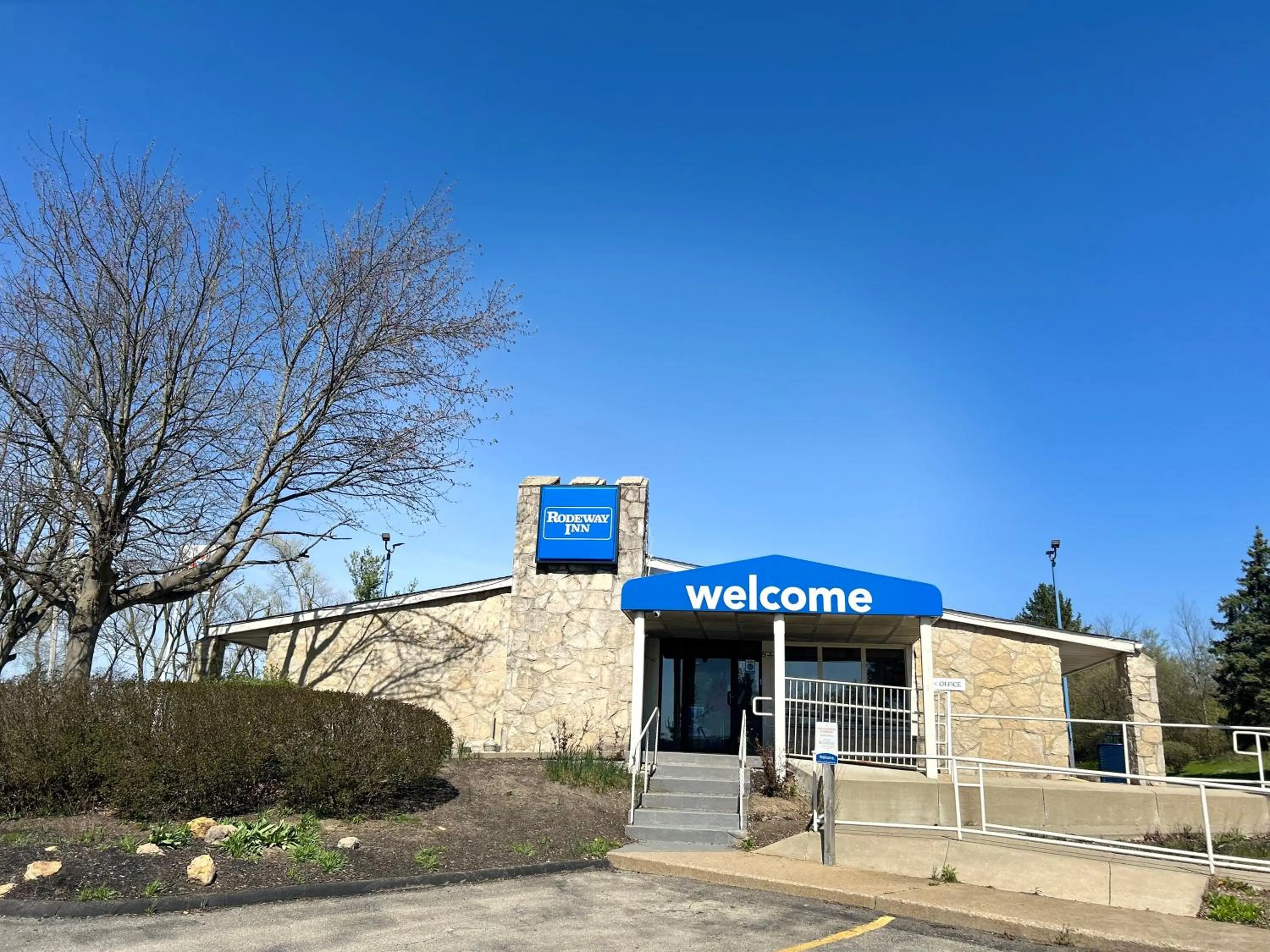 Lobby or reception in Rodeway Inn Washington PA