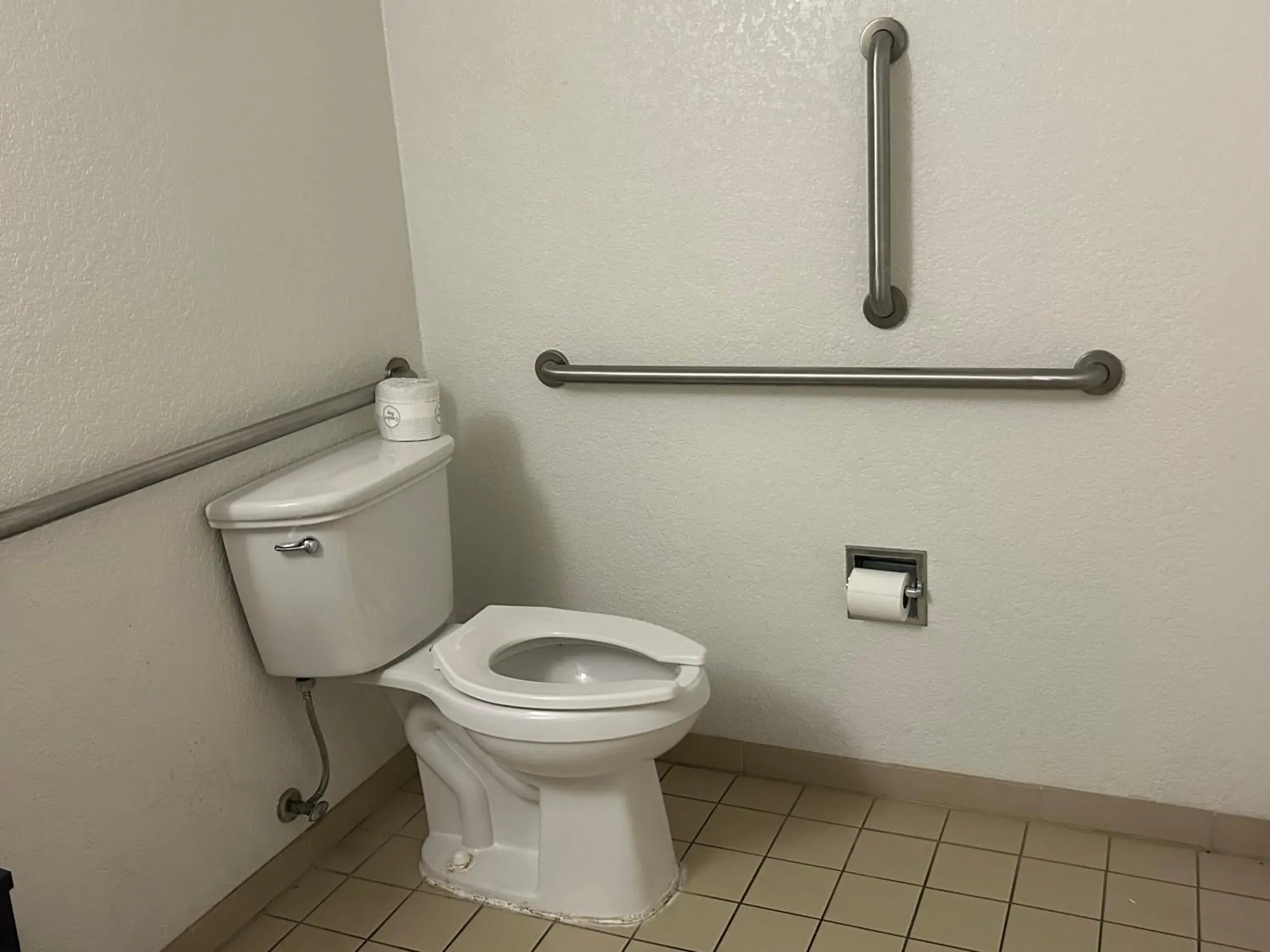 Toilet, Bathroom in Rodeway Inn Washington PA
