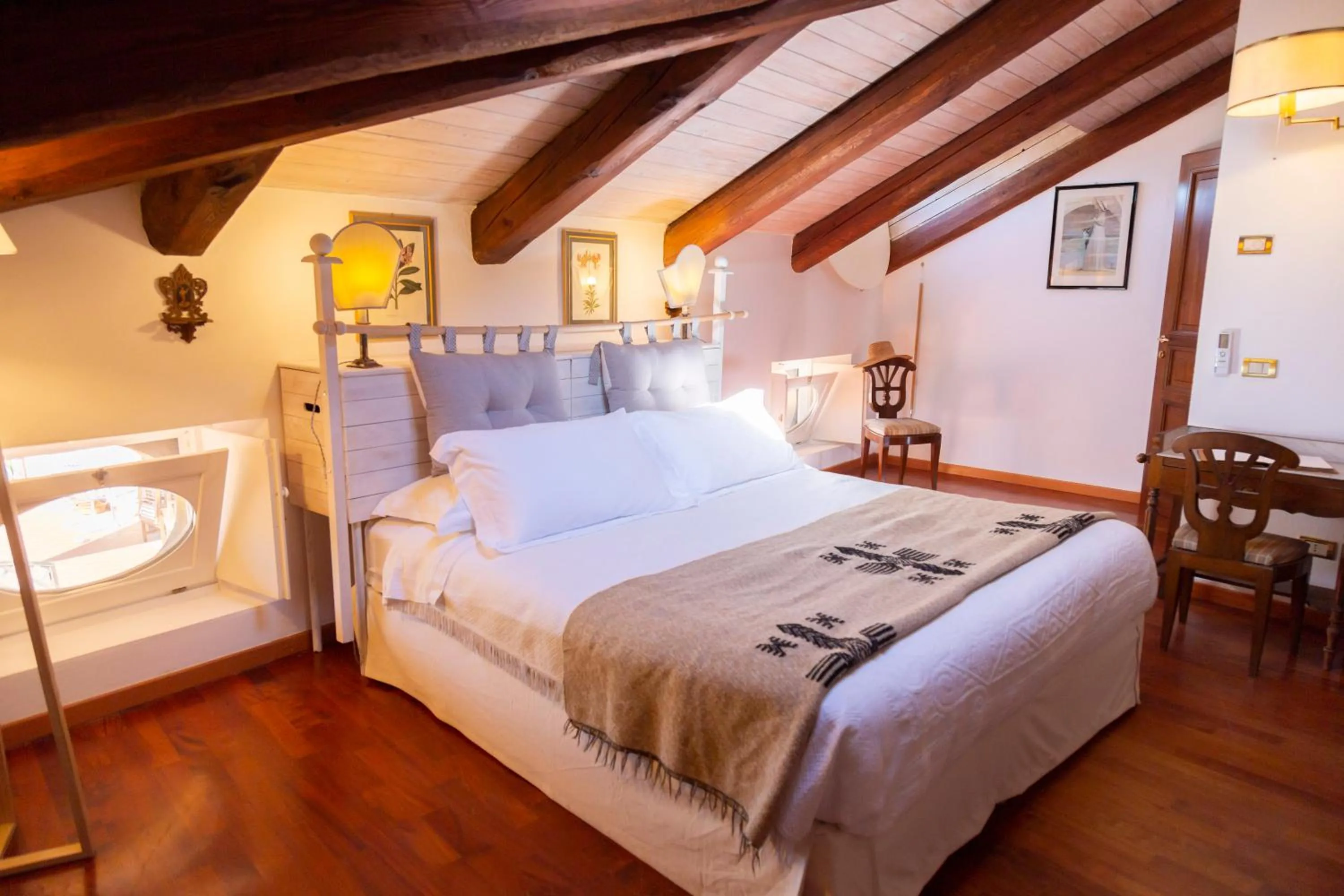 Bedroom, Bed in Palazzo Sismonda