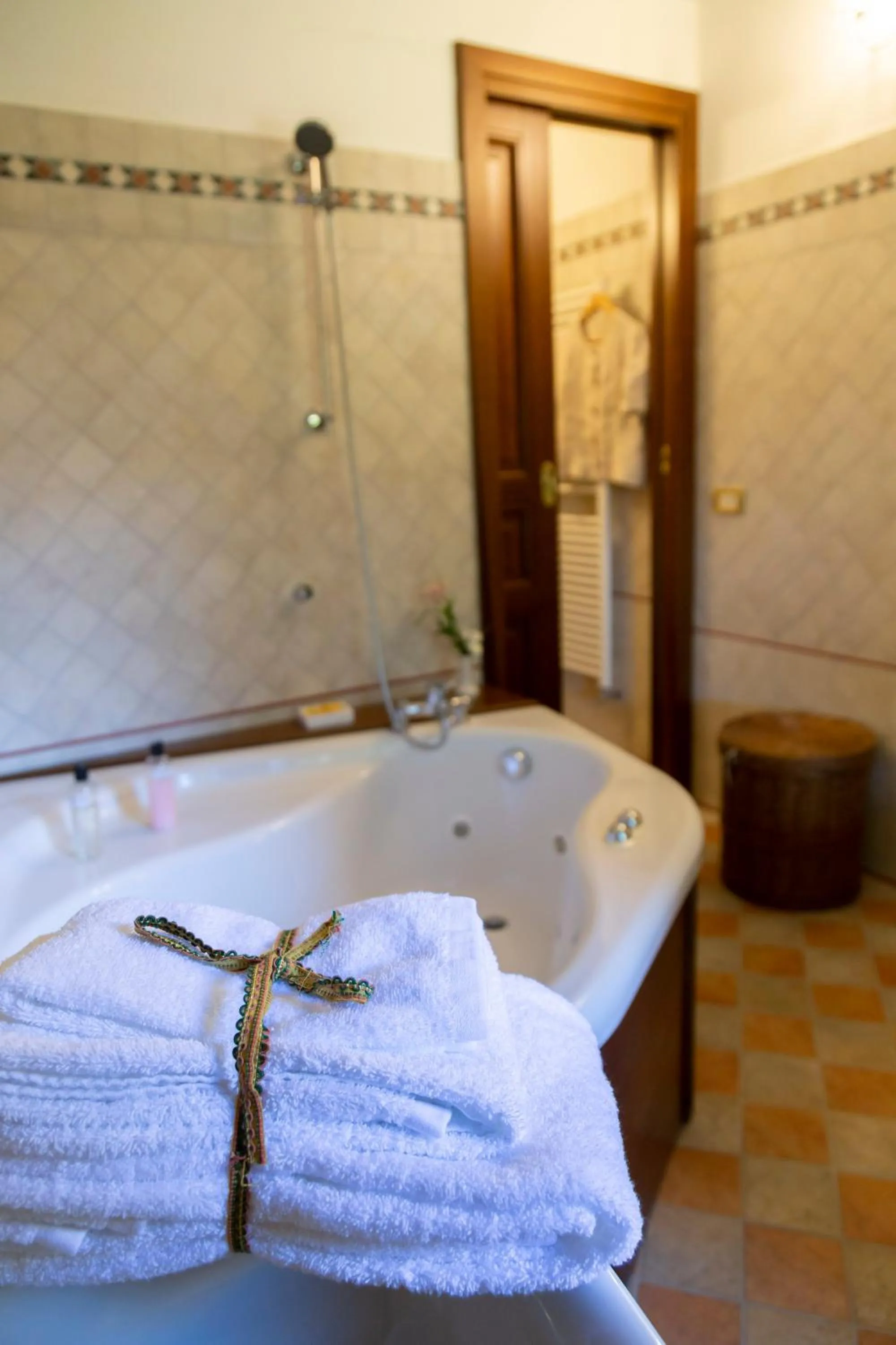 Hot Tub in Palazzo Sismonda
