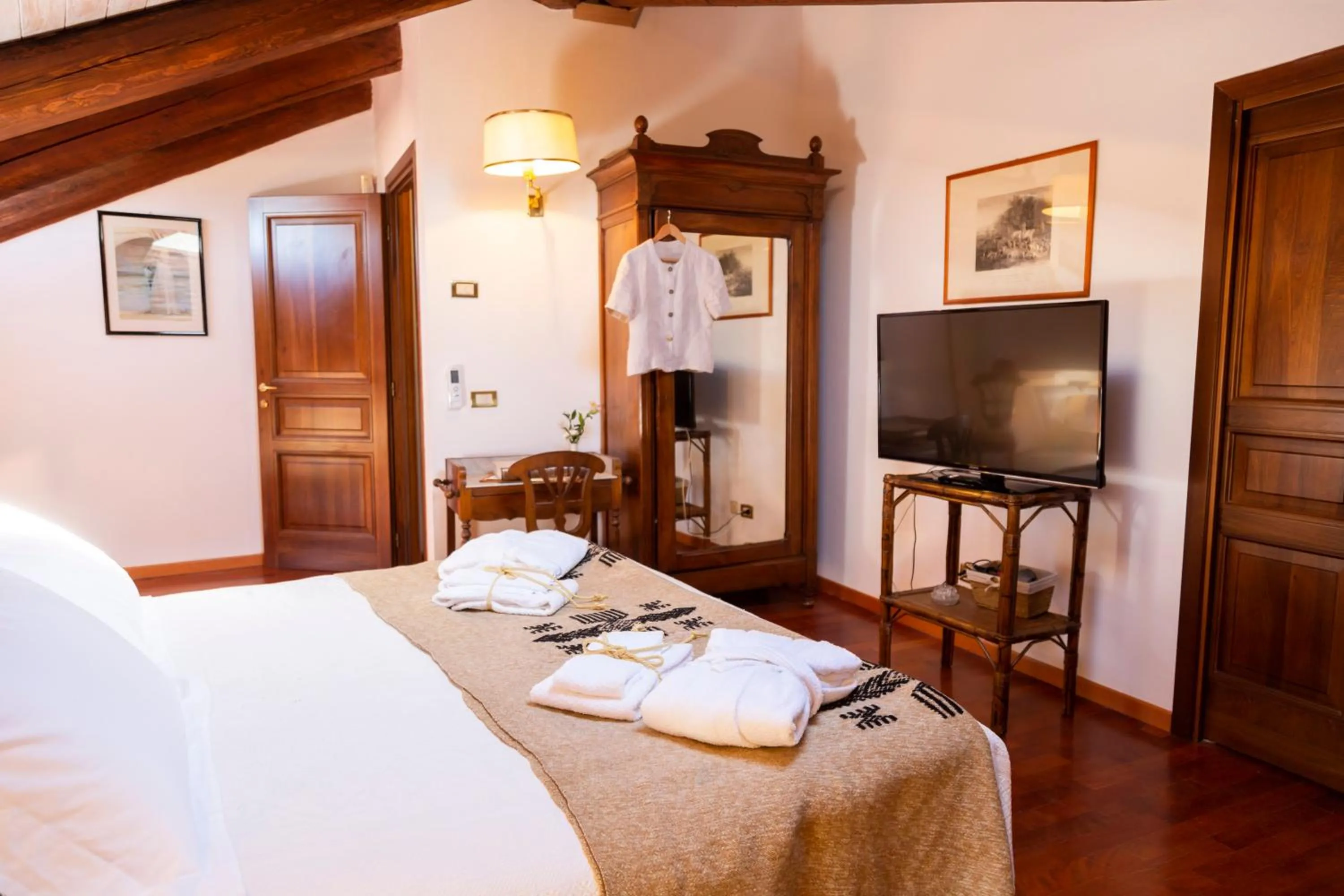 Bed in Palazzo Sismonda