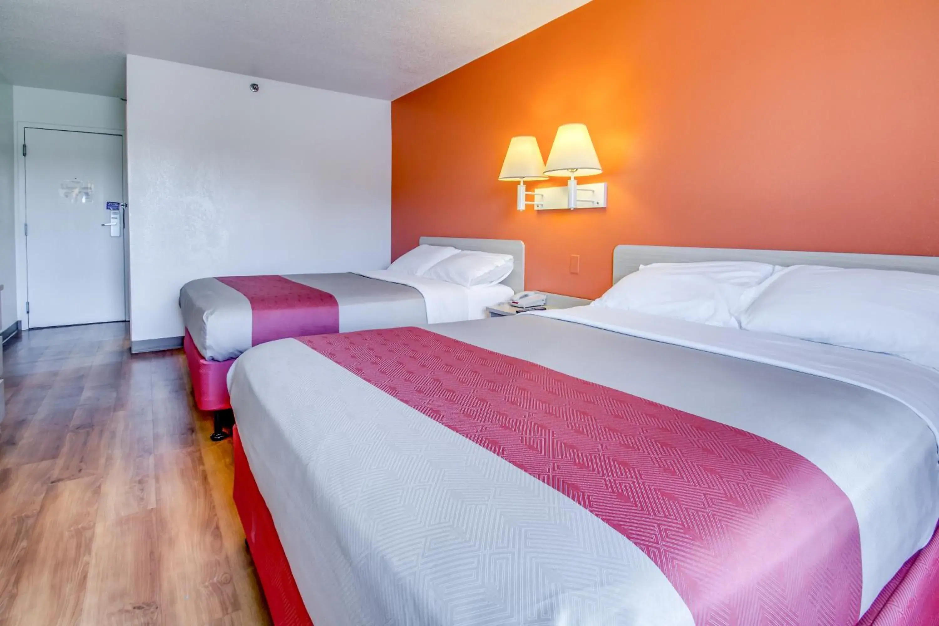 Bed in Motel 6-Amherst, NY - Buffalo Bed in Motel 6-Amherst, NY - Buffalo