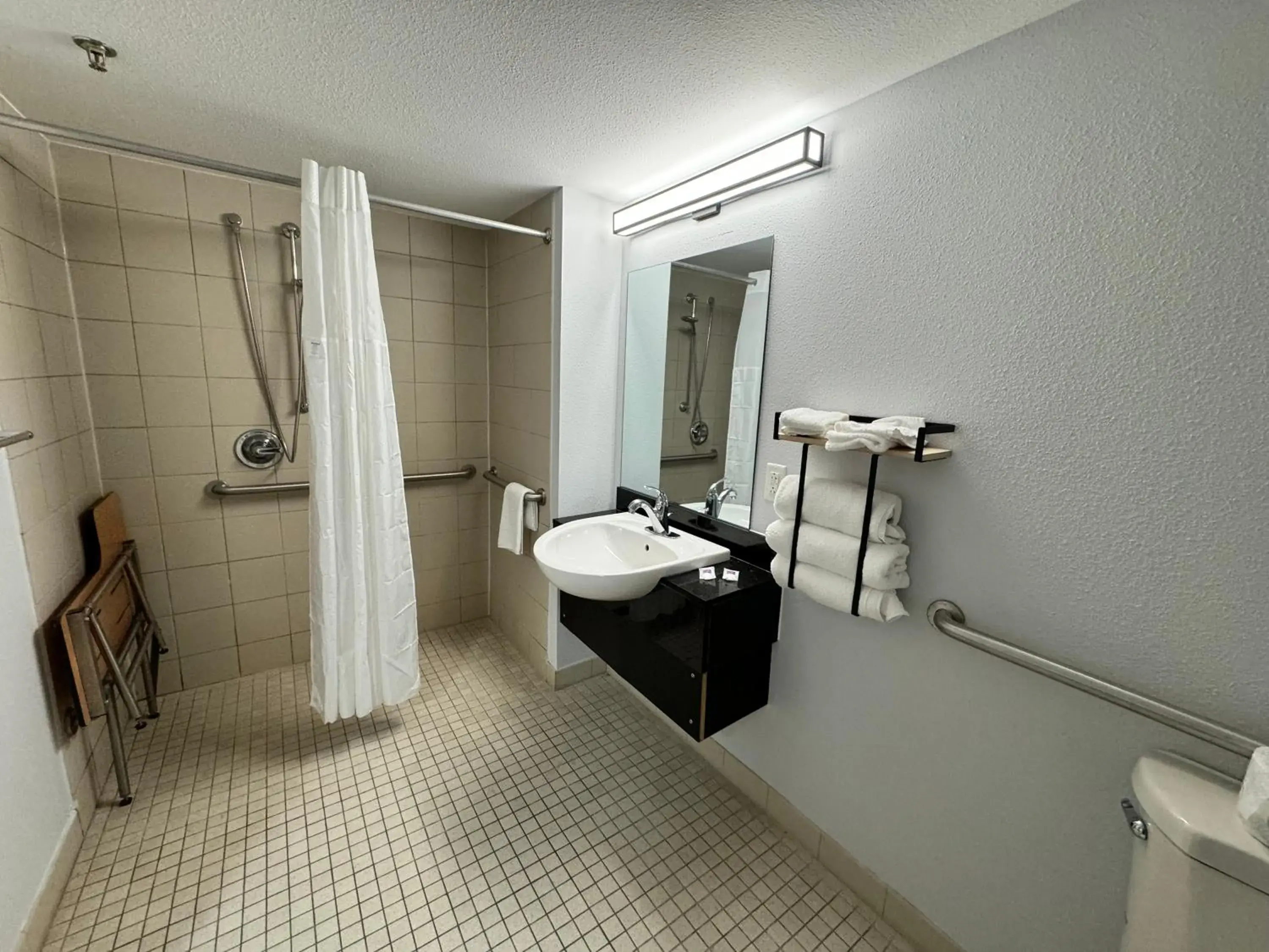 Bathroom in Motel 6-East Syracuse, NY