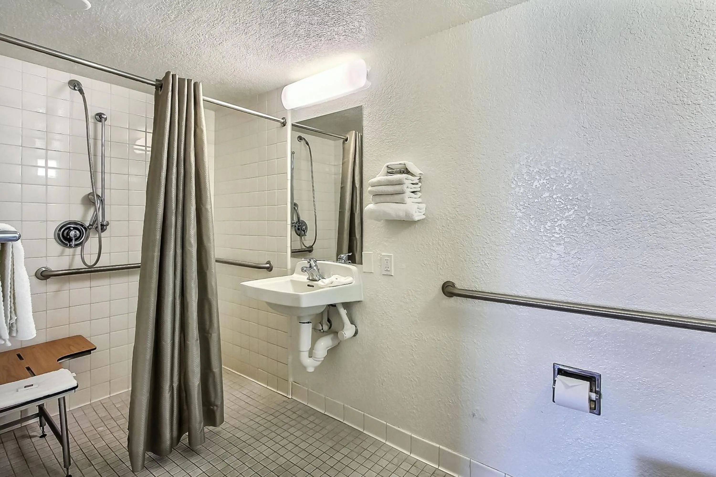 Shower in Motel 6-Campbell, CA - San Jose