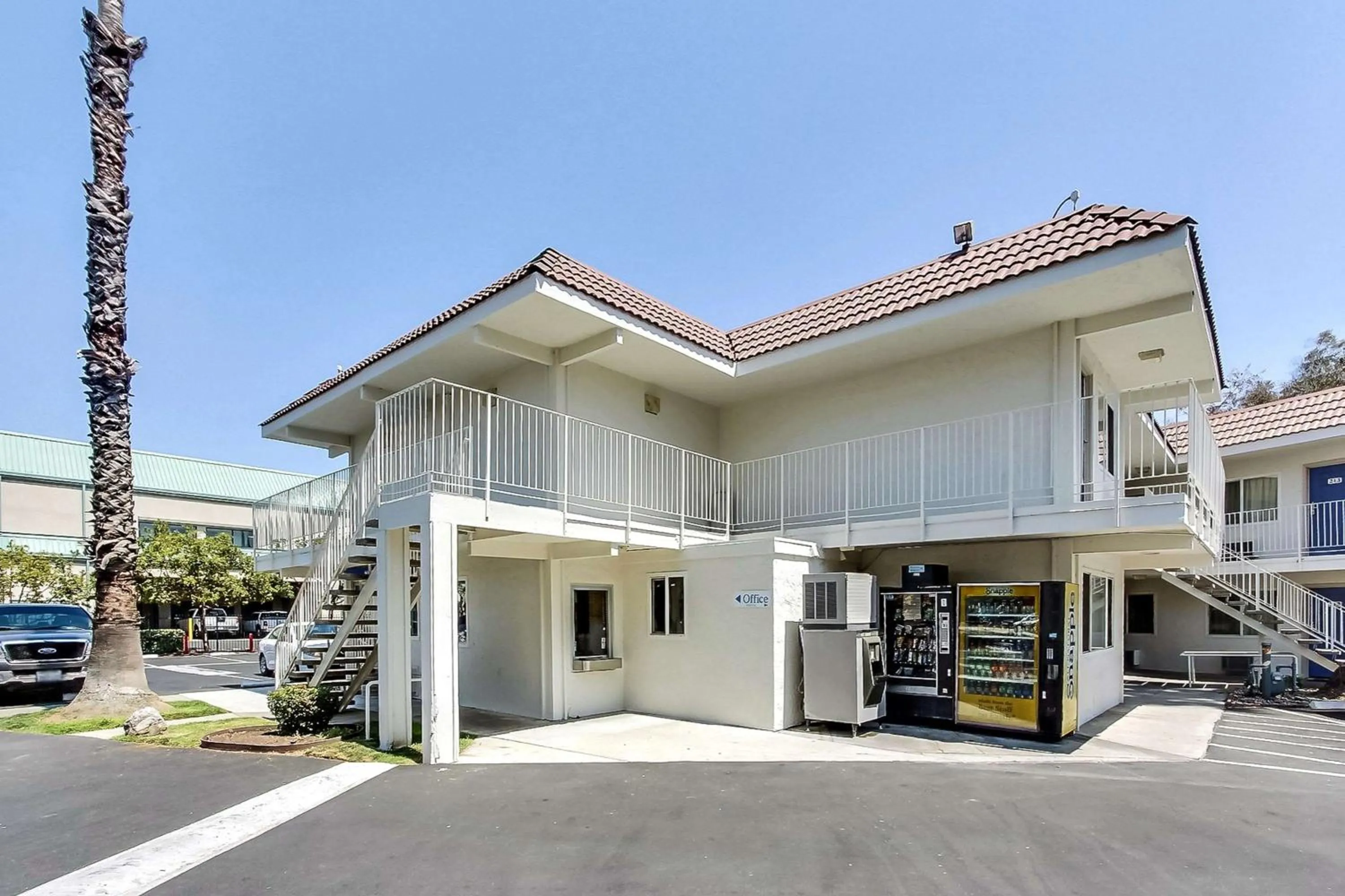 Property building in Motel 6-Campbell, CA - San Jose