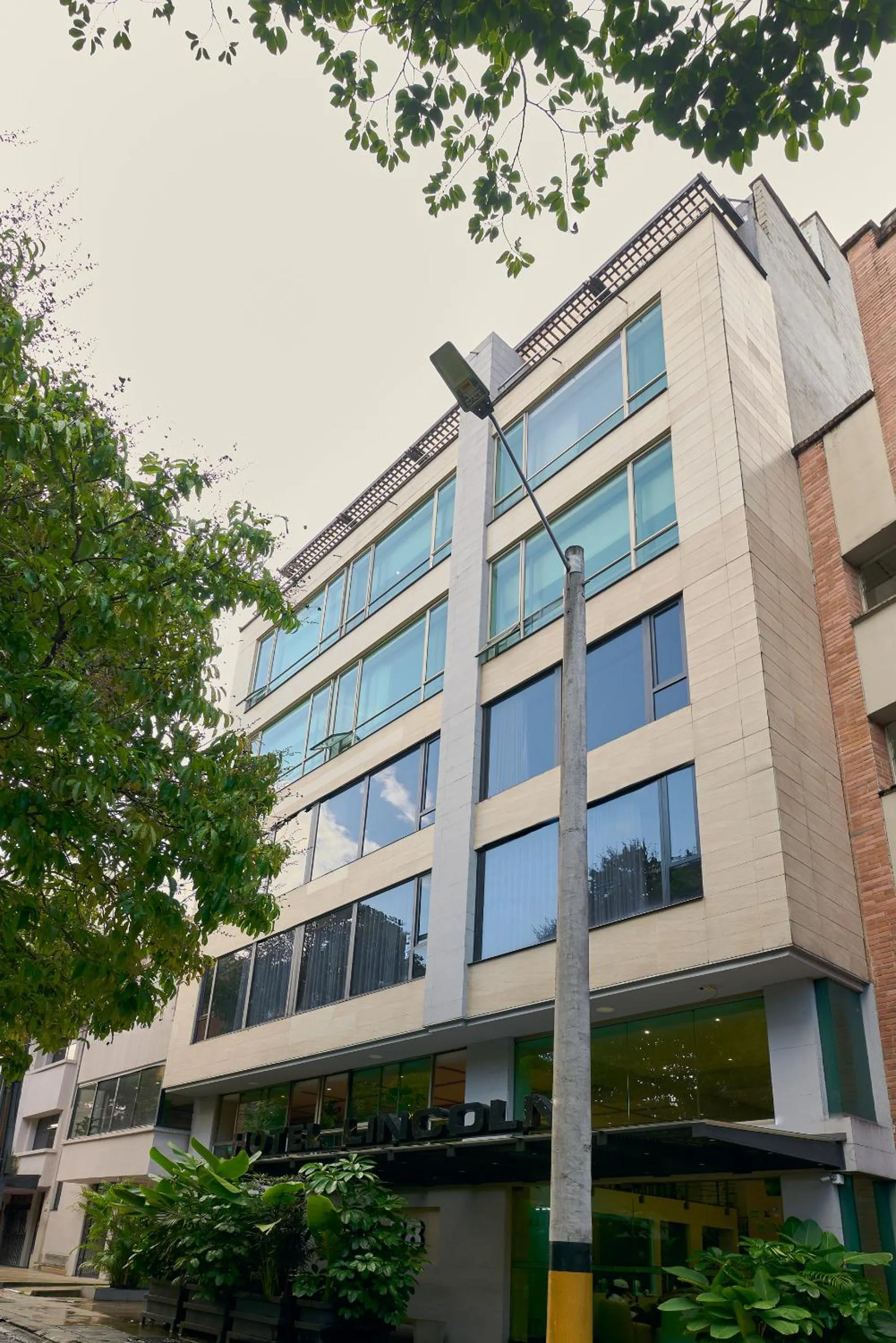 Property building in Hotel Lincoln