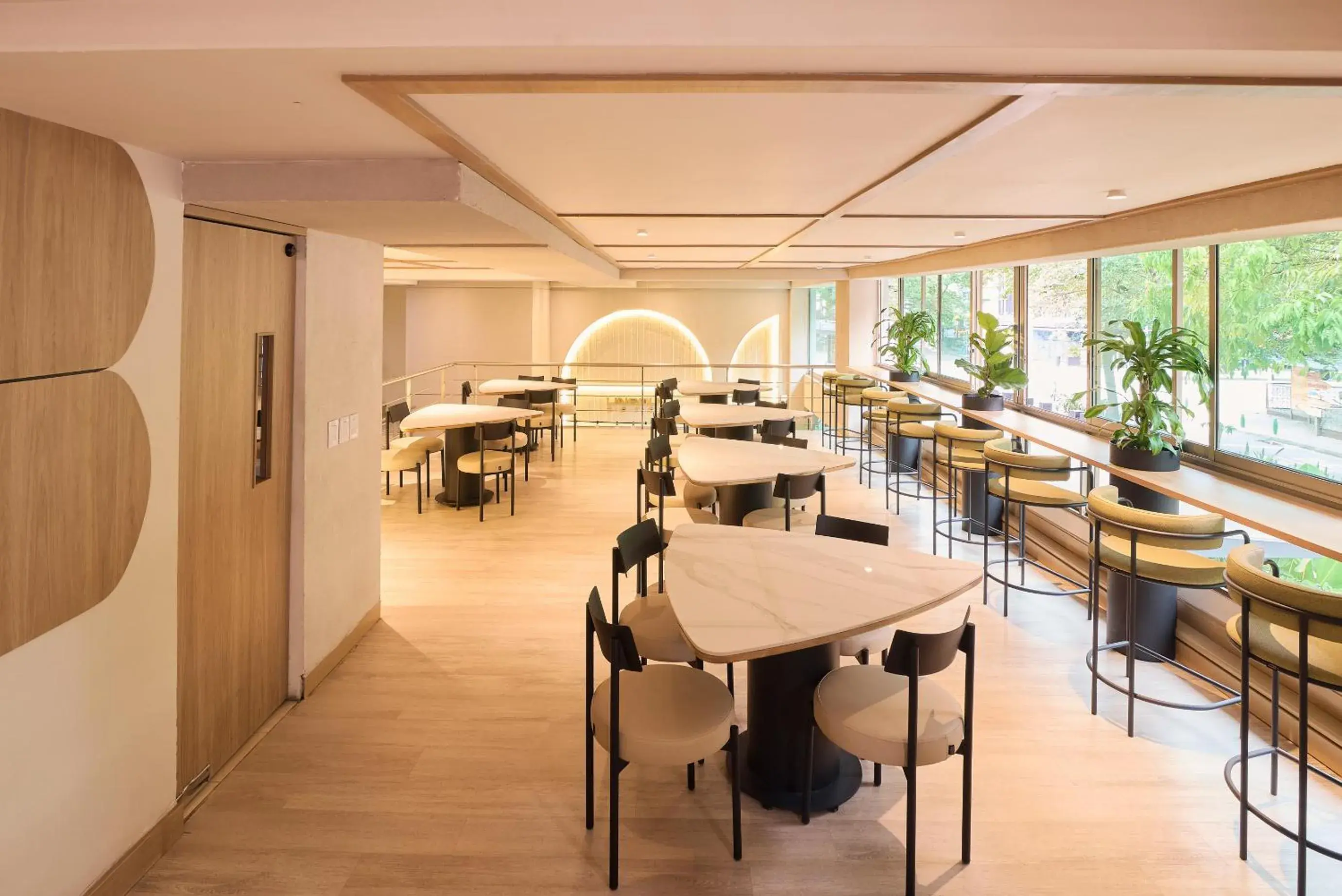 Restaurant/places to eat in Hotel Lincoln Restaurant/places to eat in Hotel Lincoln