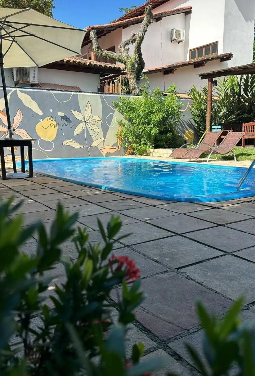 Swimming pool in Pousada Tropicália