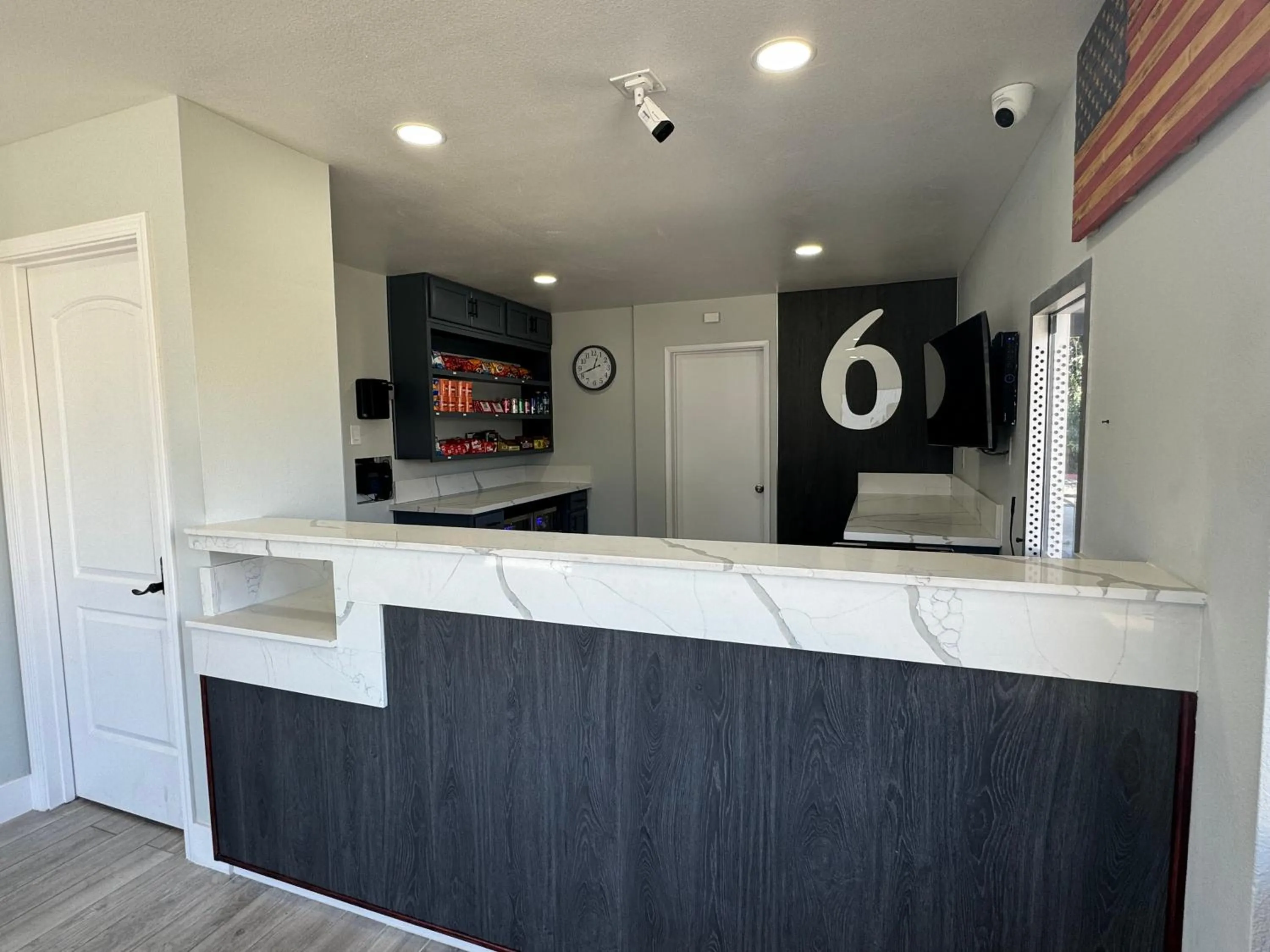 Lobby or reception in Motel 6-Rancho Cordova, CA - Rancho Cordova East
