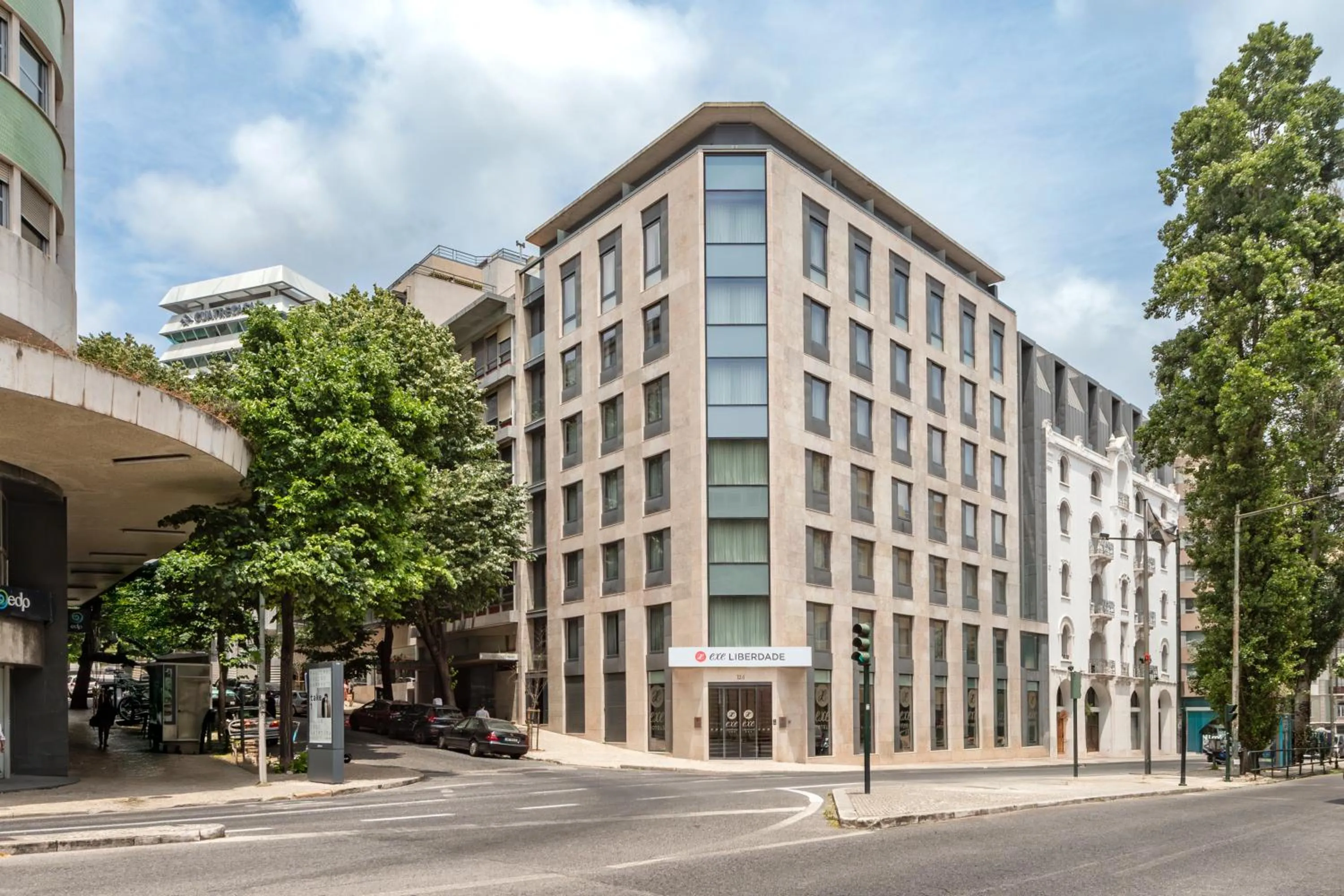 Property building in EXE Liberdade