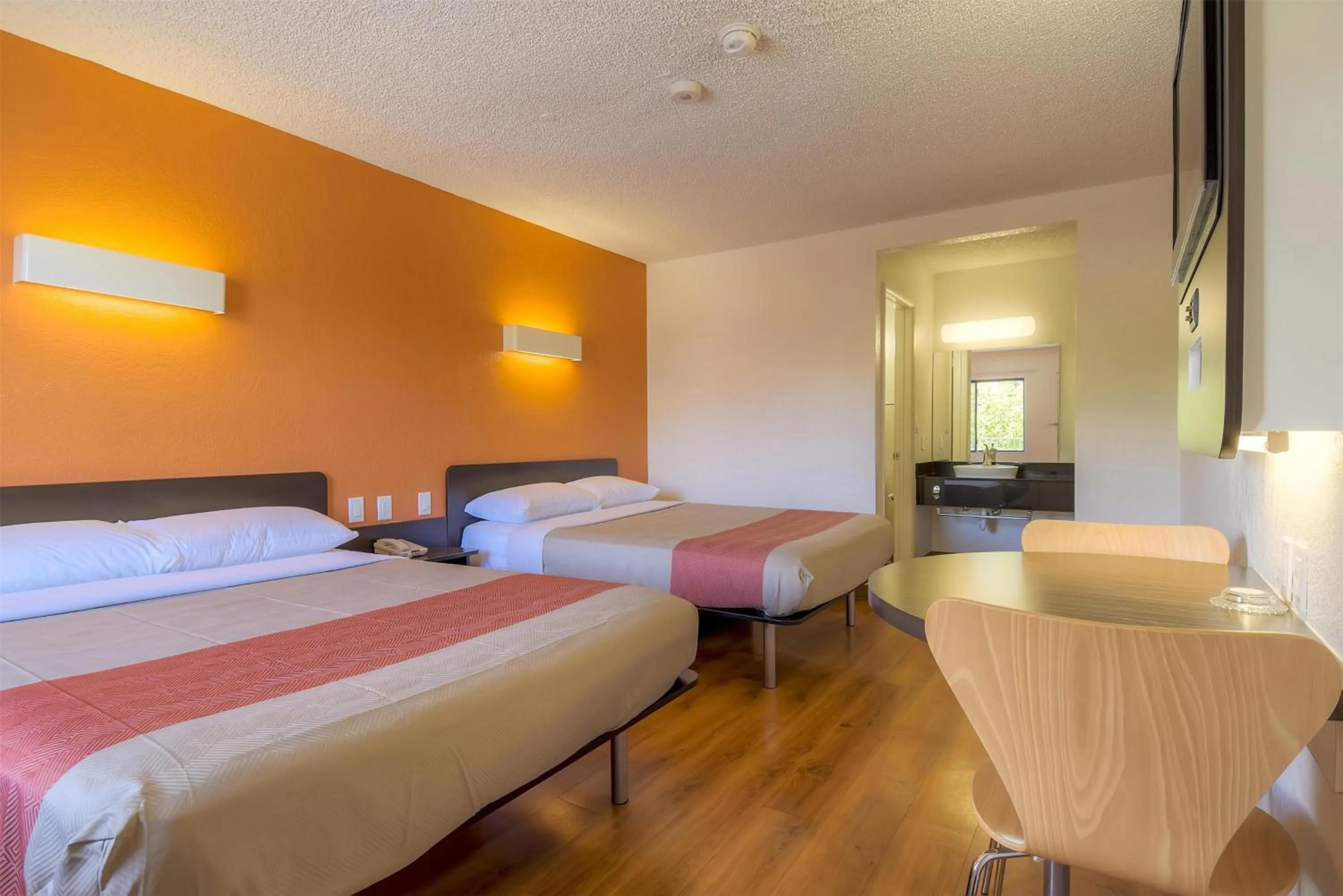 Bedroom, Bed in Motel 6 Las Vegas, NV – I-15 Stadium