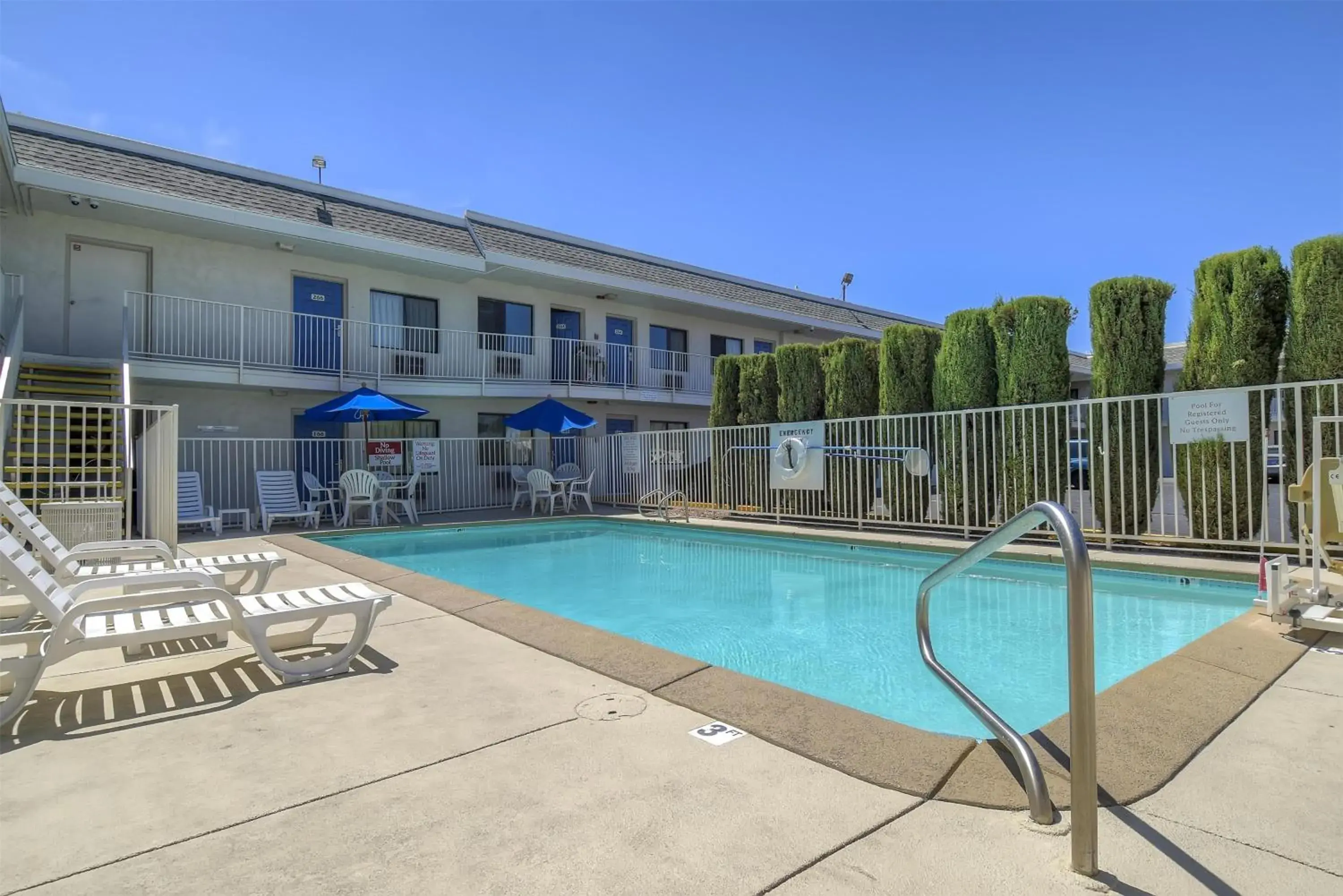 Pool view in Motel 6 Las Vegas, NV – I-15 Stadium Pool view in Motel 6 Las Vegas, NV – I-15 Stadium