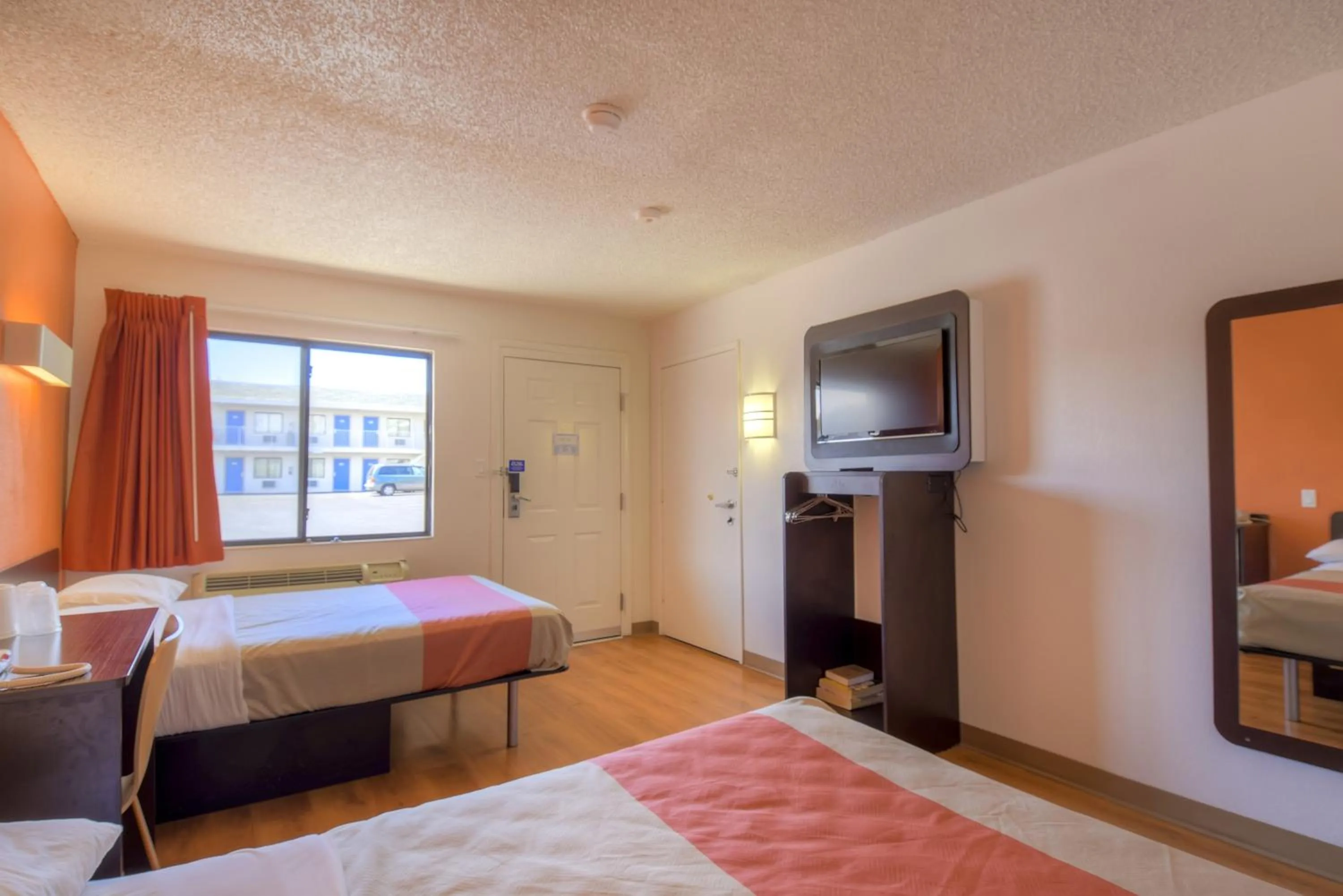 Bedroom, Bed in Motel 6 Las Vegas, NV – I-15 Stadium