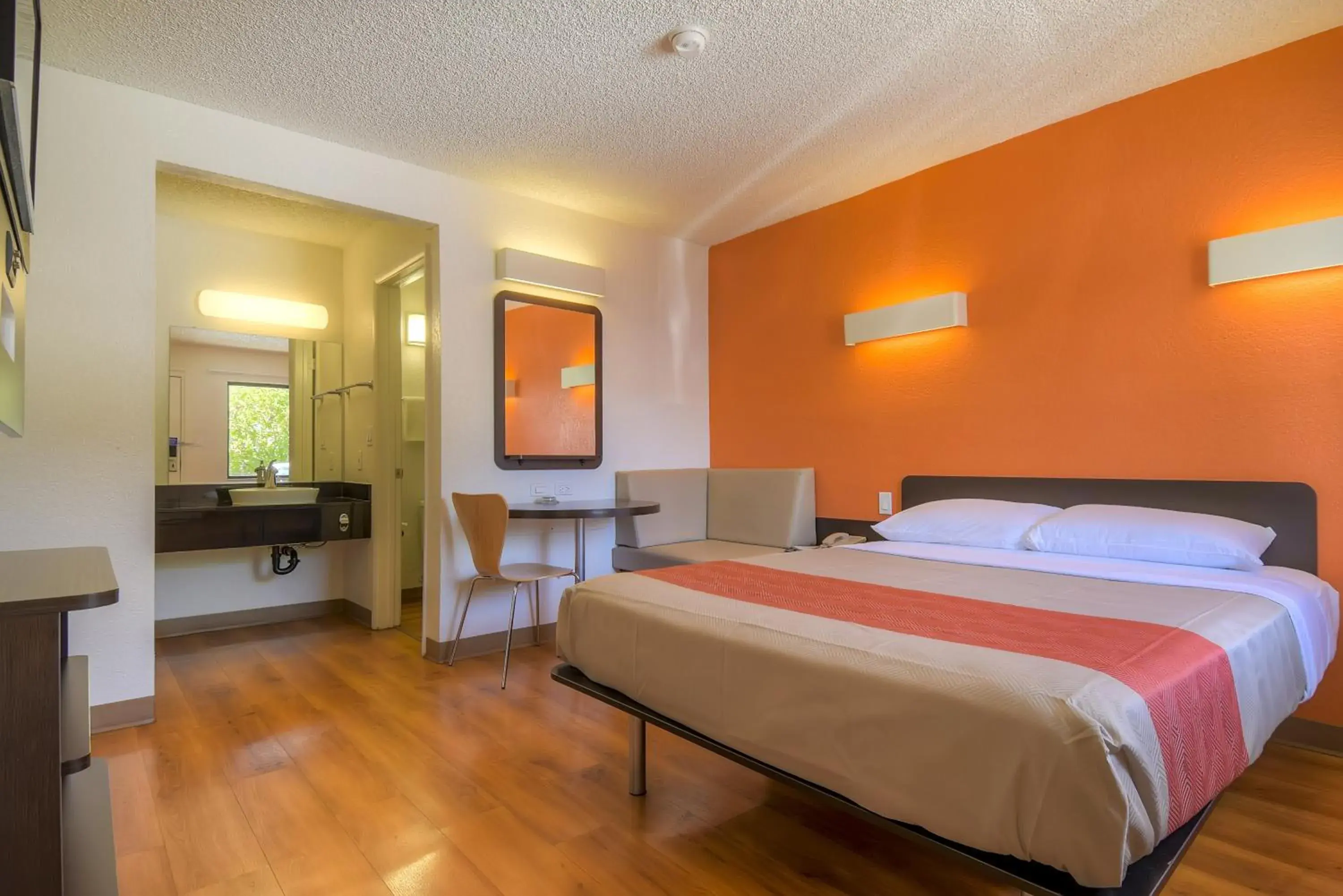 Bedroom, Bed in Motel 6 Las Vegas, NV – I-15 Stadium Bedroom, Bed in Motel 6 Las Vegas, NV – I-15 Stadium