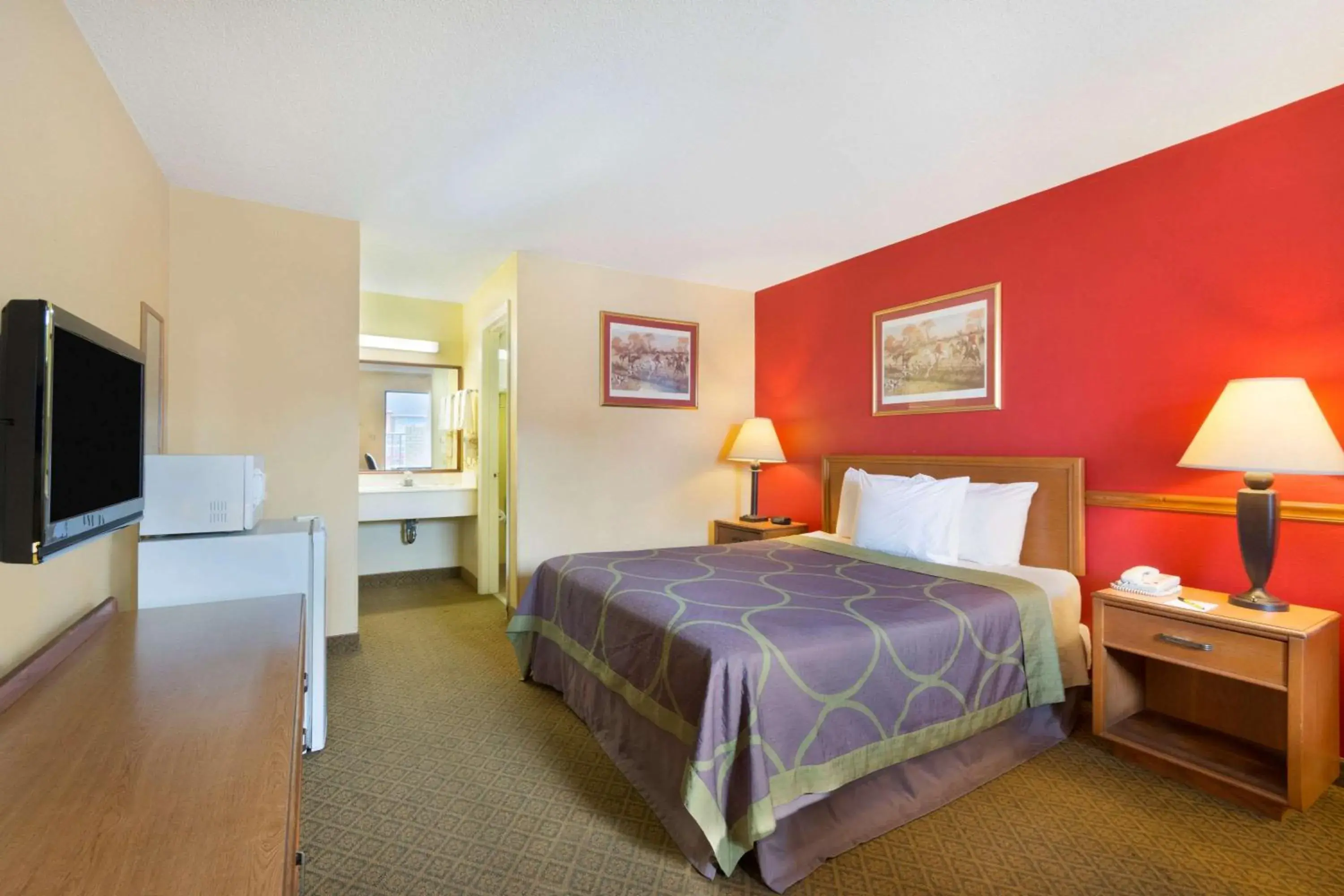 On site, Bed in Super 8 by Wyndham Lancaster On site, Bed in Super 8 by Wyndham Lancaster