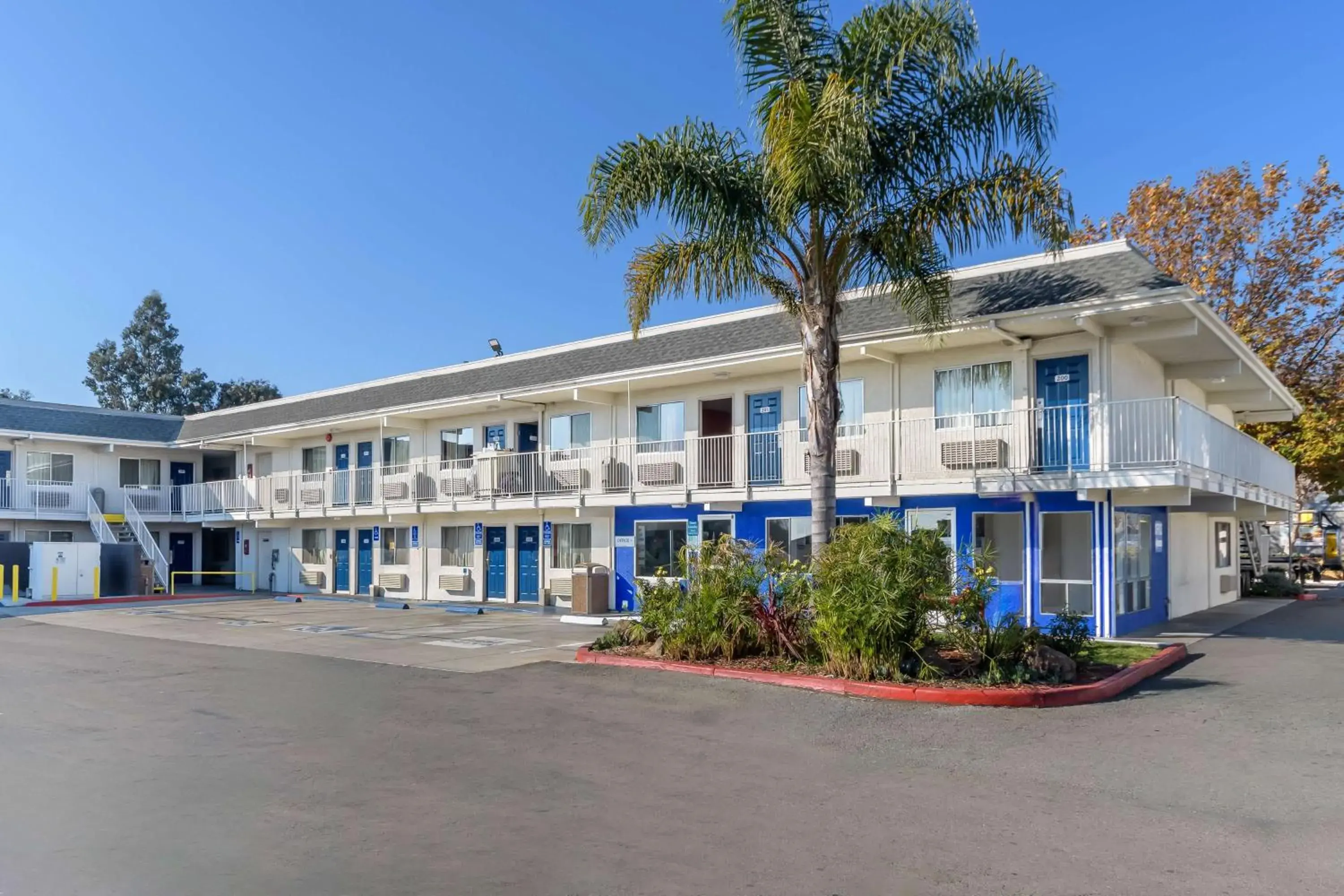 Property building in Motel 6 Hayward, CA- Silicon Valley Gateway Property building in Motel 6 Hayward, CA- Silicon Valley Gateway