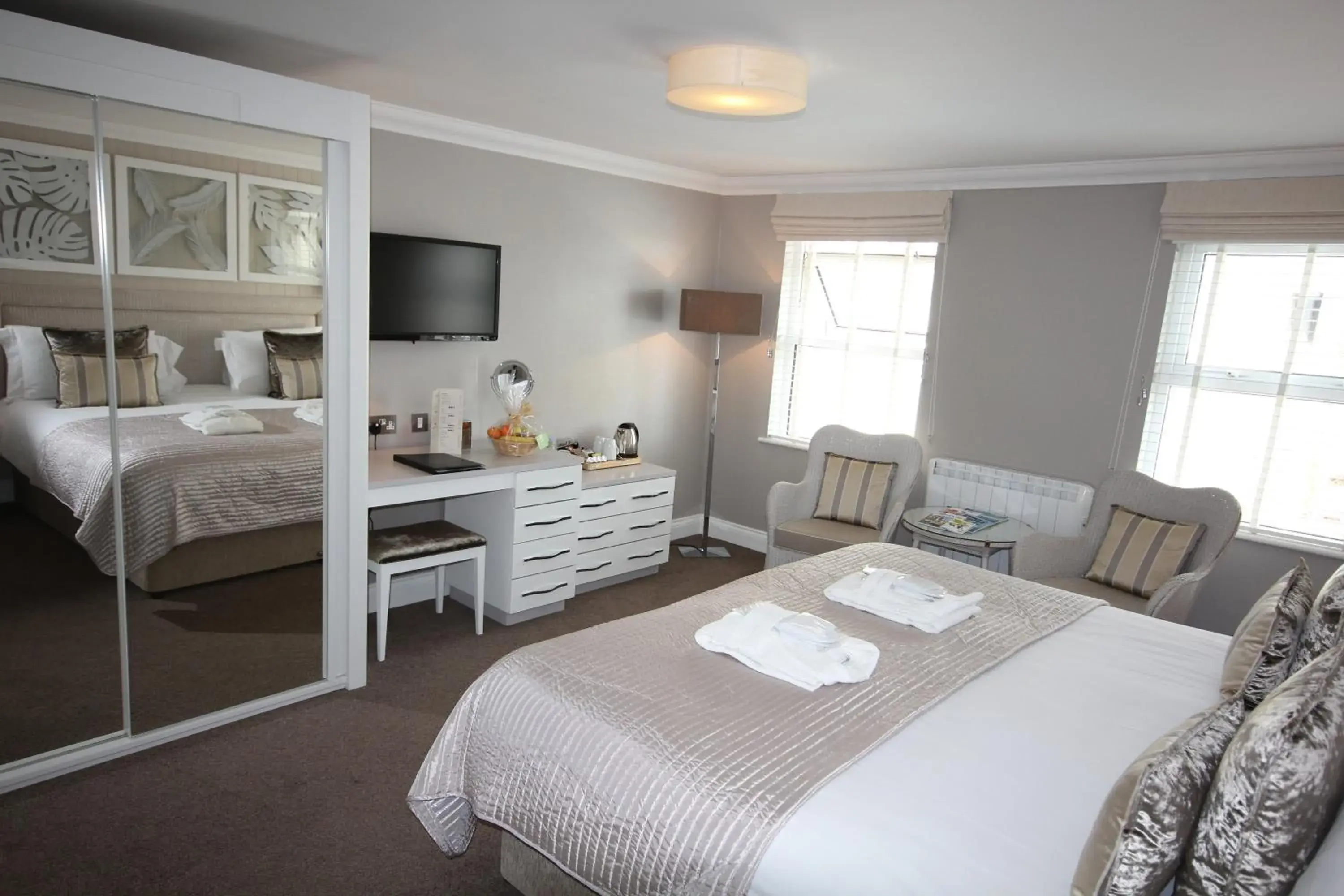 Bedroom, Bed in La Place Country Cottages Bedroom, Bed in La Place Country Cottages