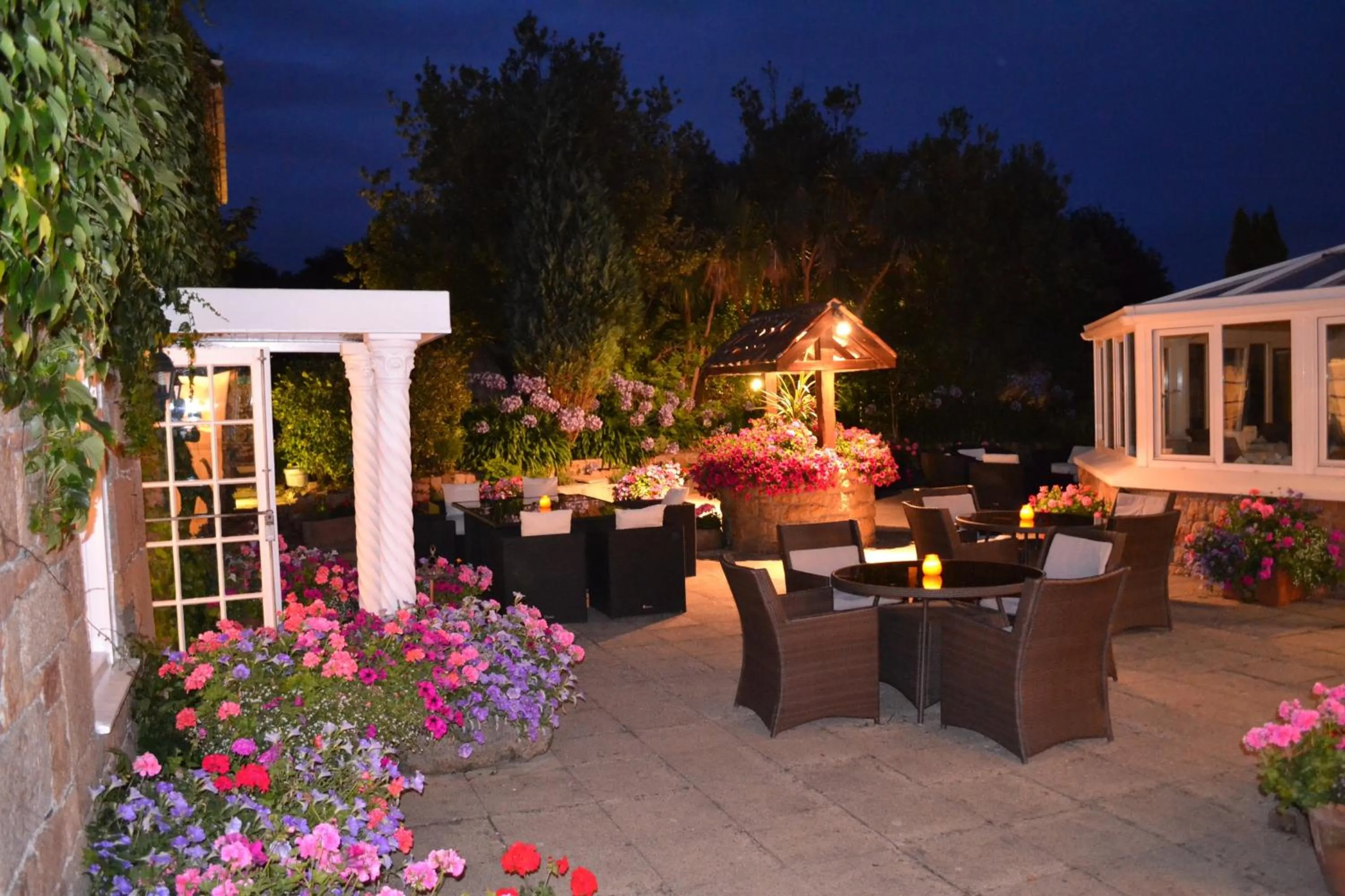 Facade/entrance in Hotel La Place