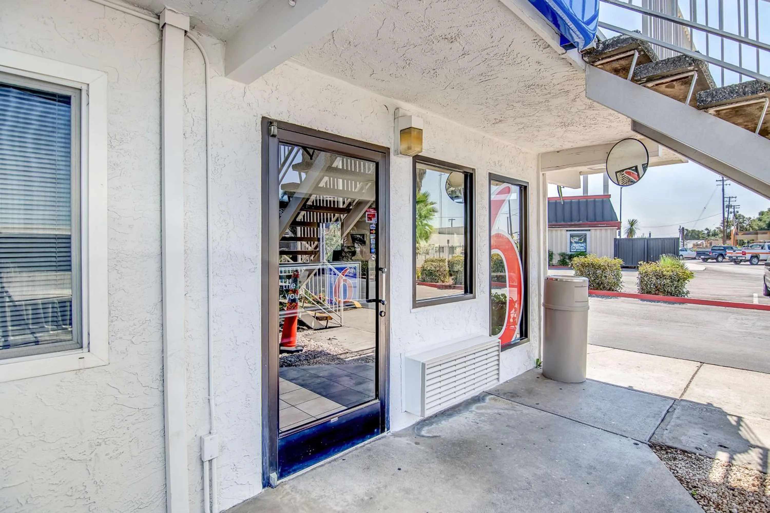 Property building in Motel 6-Stockton, CA - Charter Way West