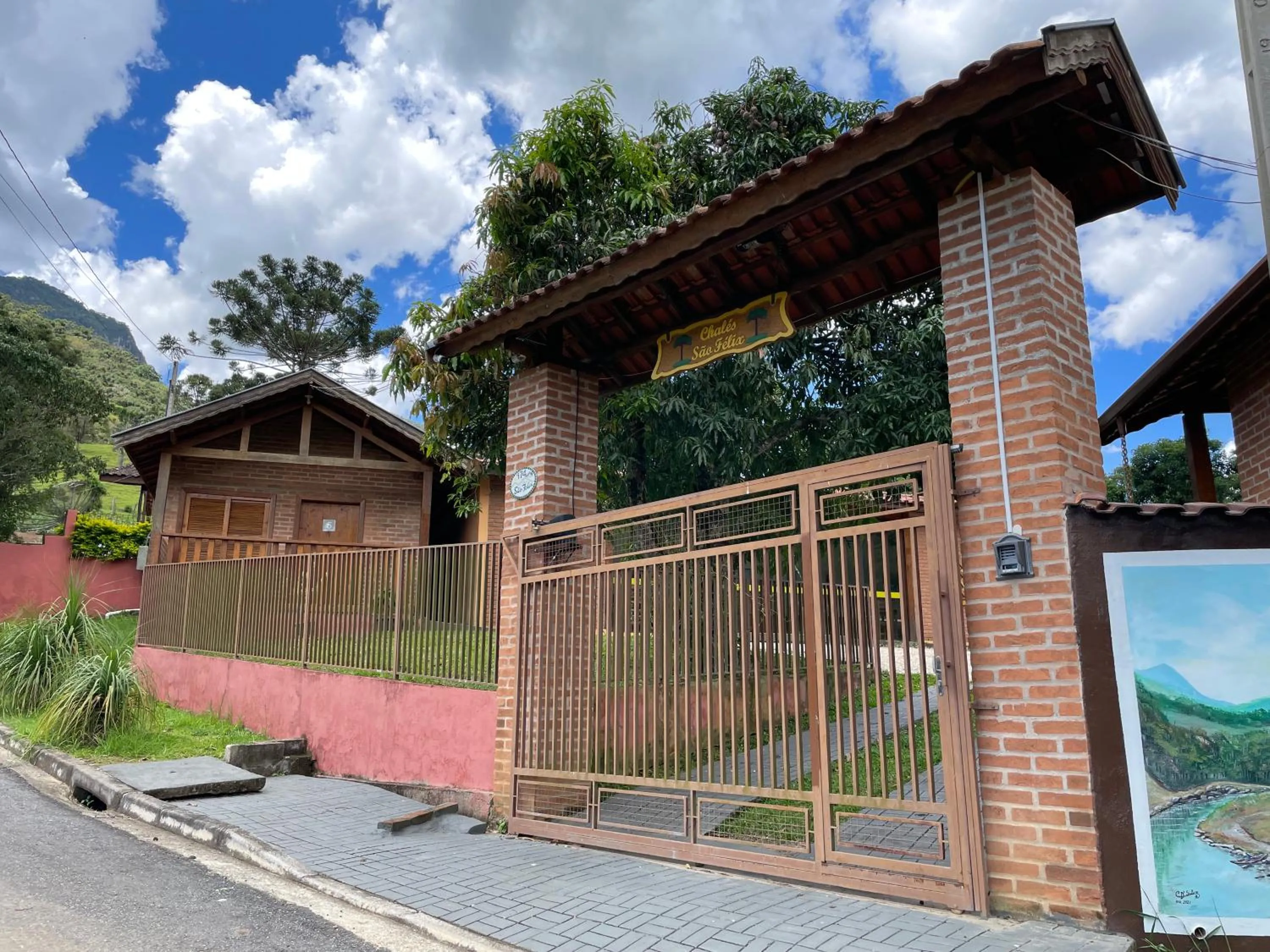 Chales Sao Felix