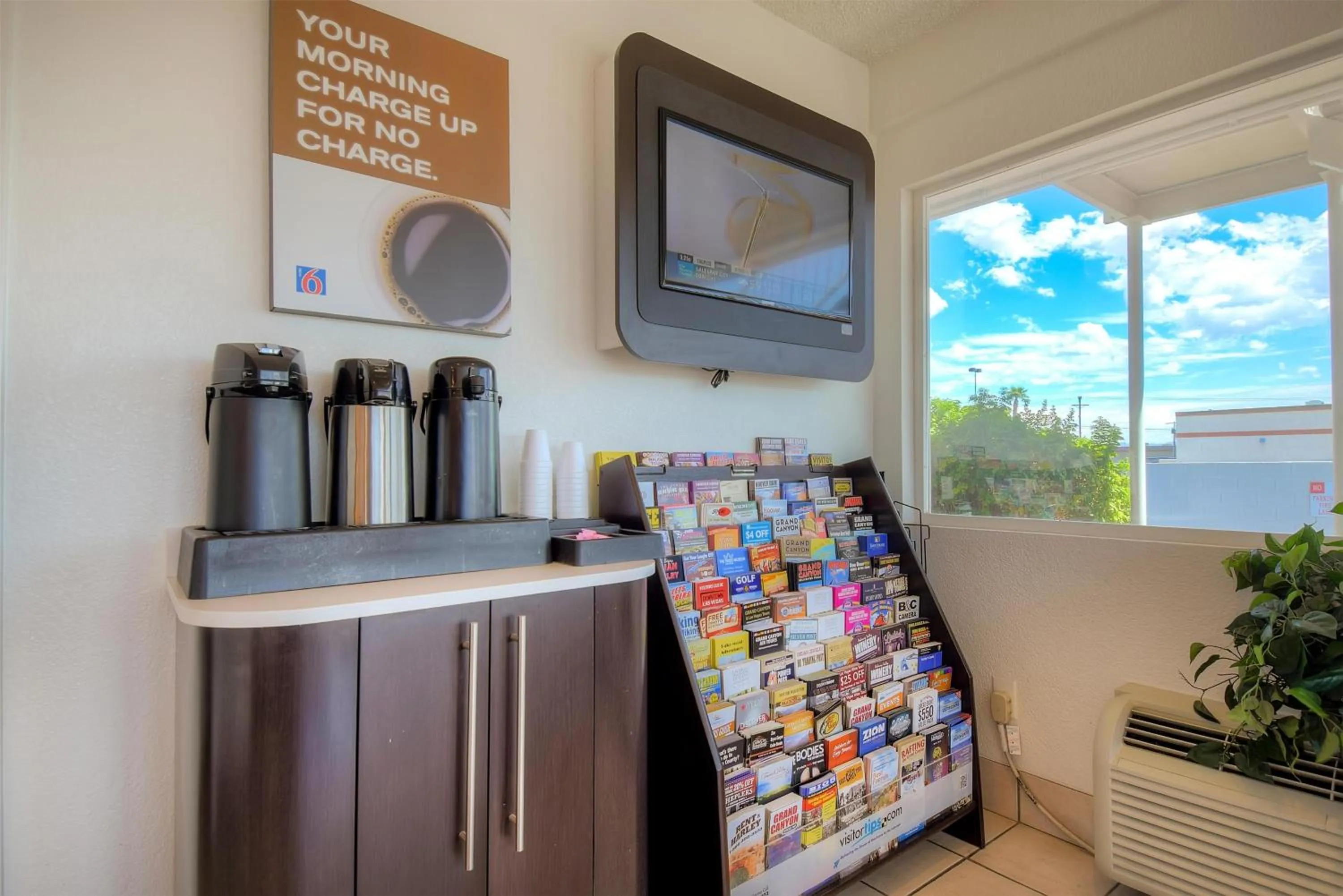 Property building in Las Vegas, NV - Boulder Highway