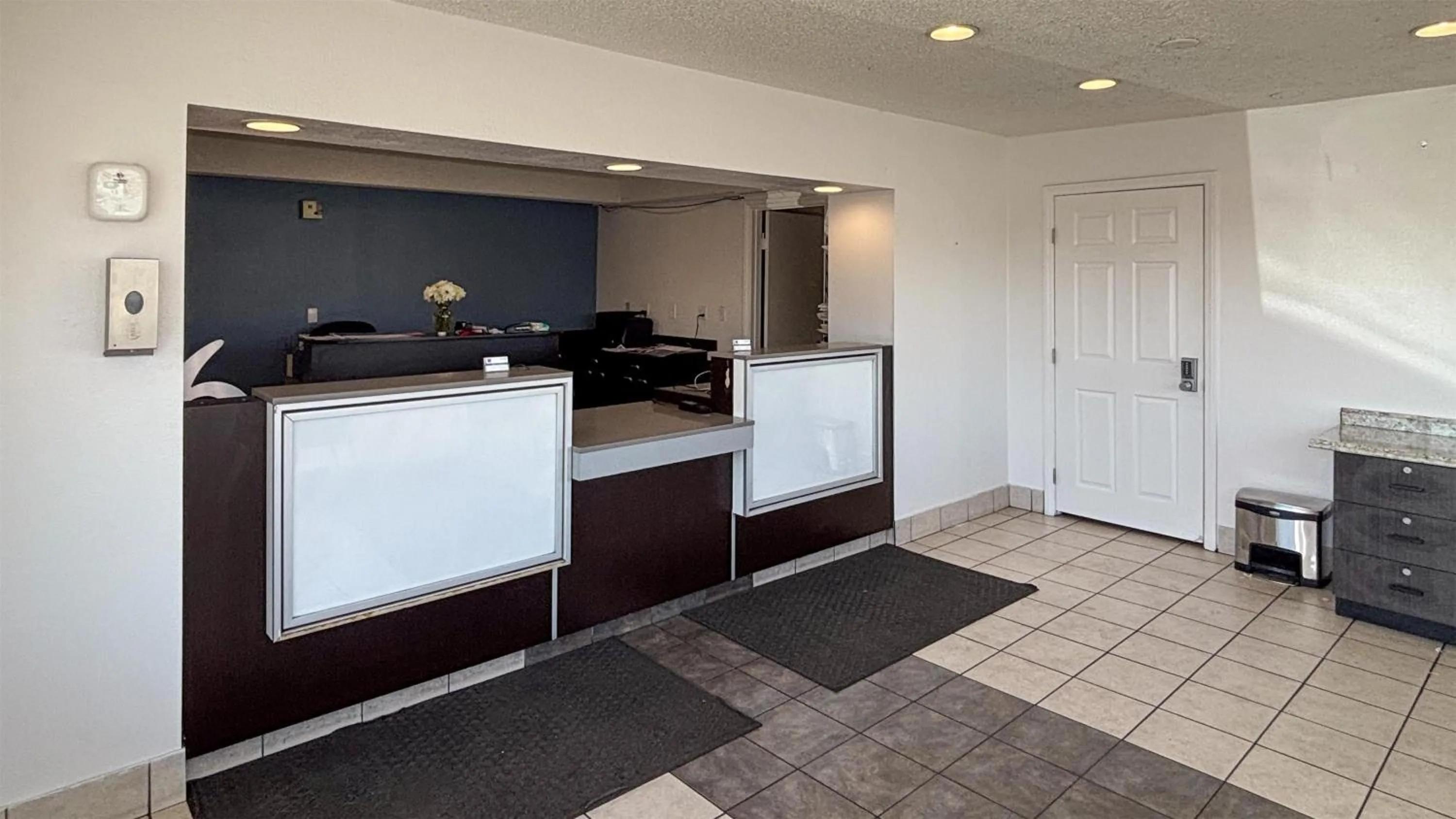 Lobby or reception in Las Vegas, NV - Boulder Highway