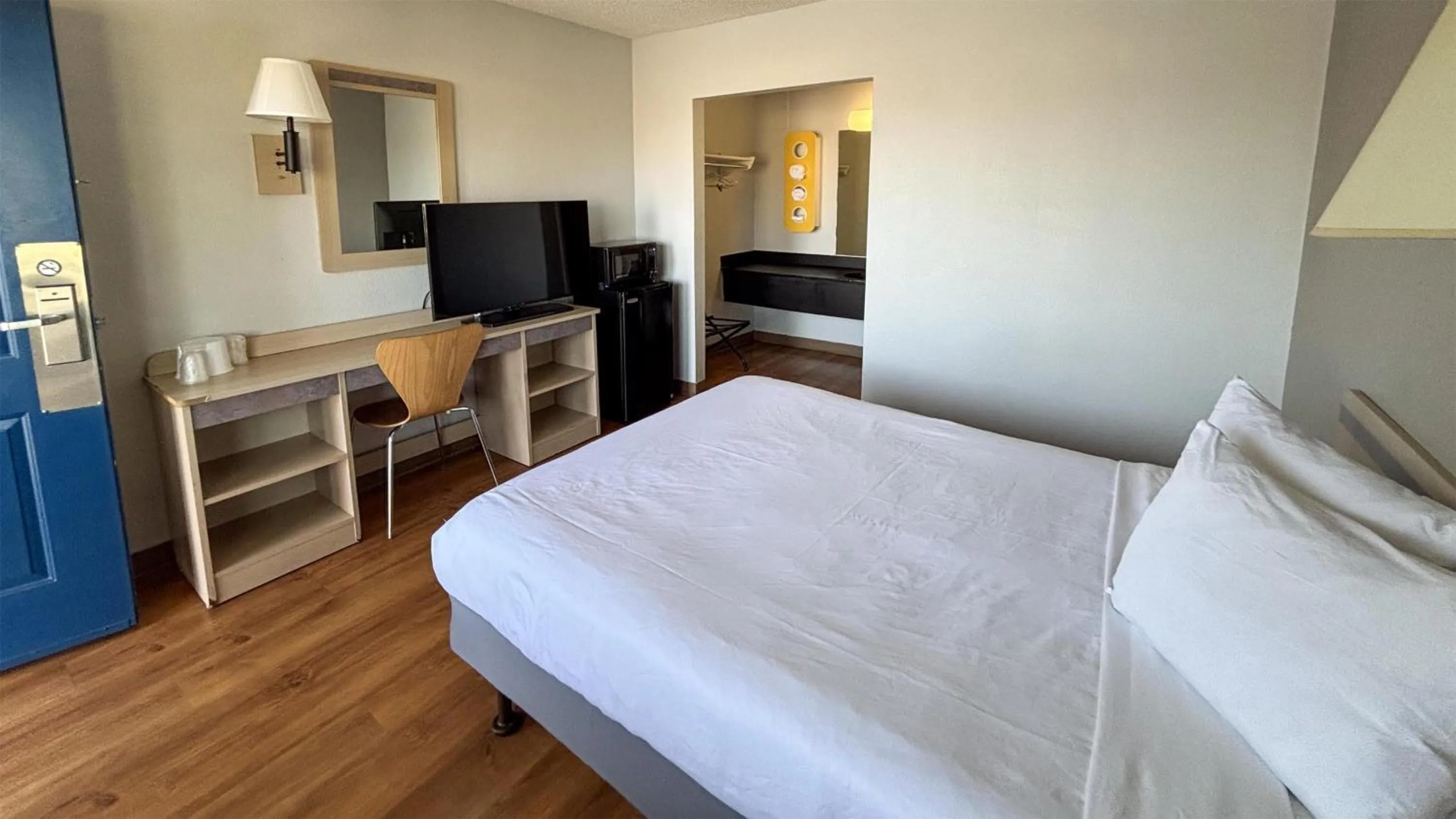 Bedroom, Bed in Las Vegas, NV - Boulder Highway