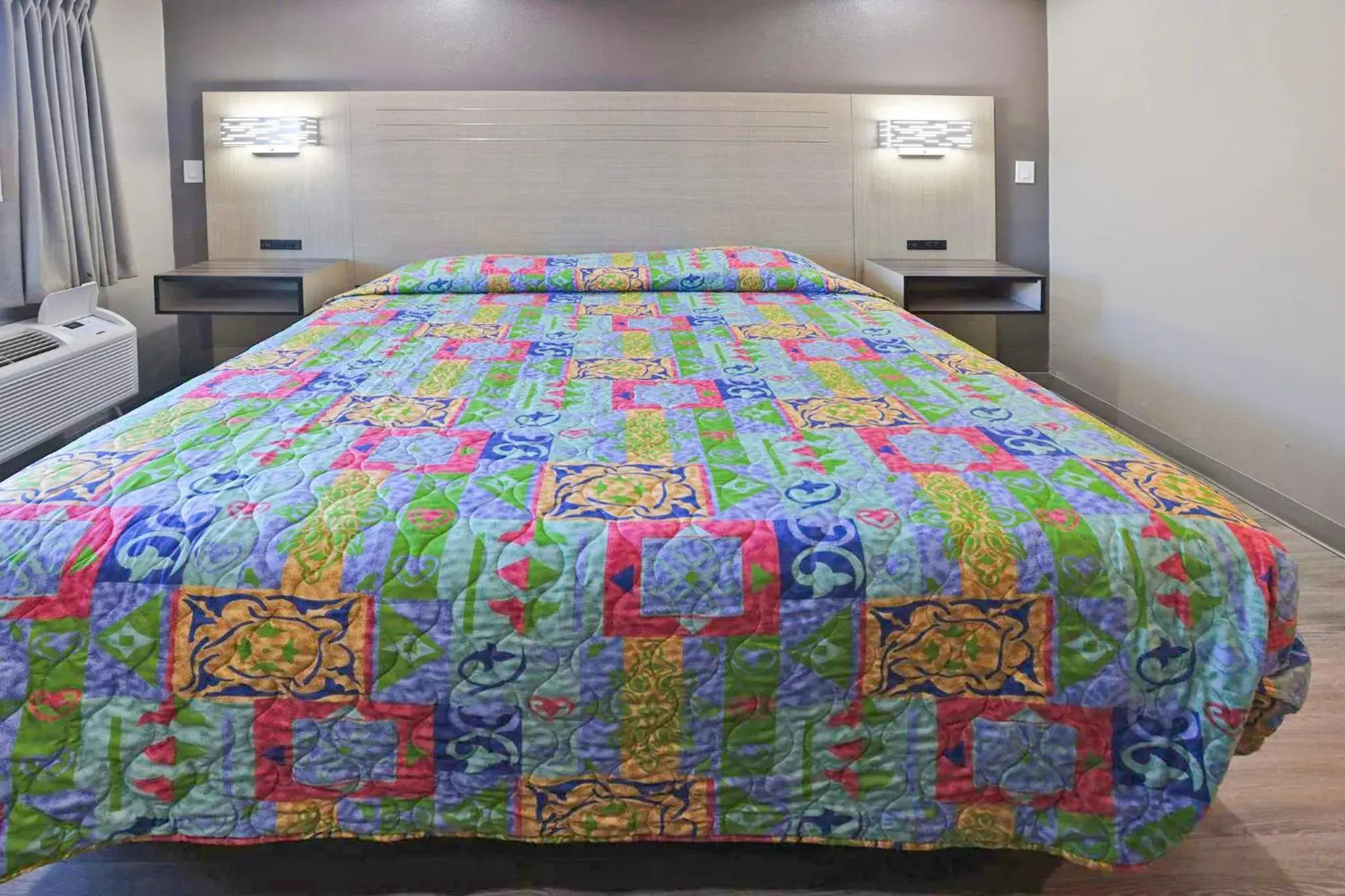 King Bed Non-Smoking in Super 7 Inn by Hotel O Dallas I 20 King Bed Non-Smoking in Super 7 Inn by Hotel O Dallas I 20