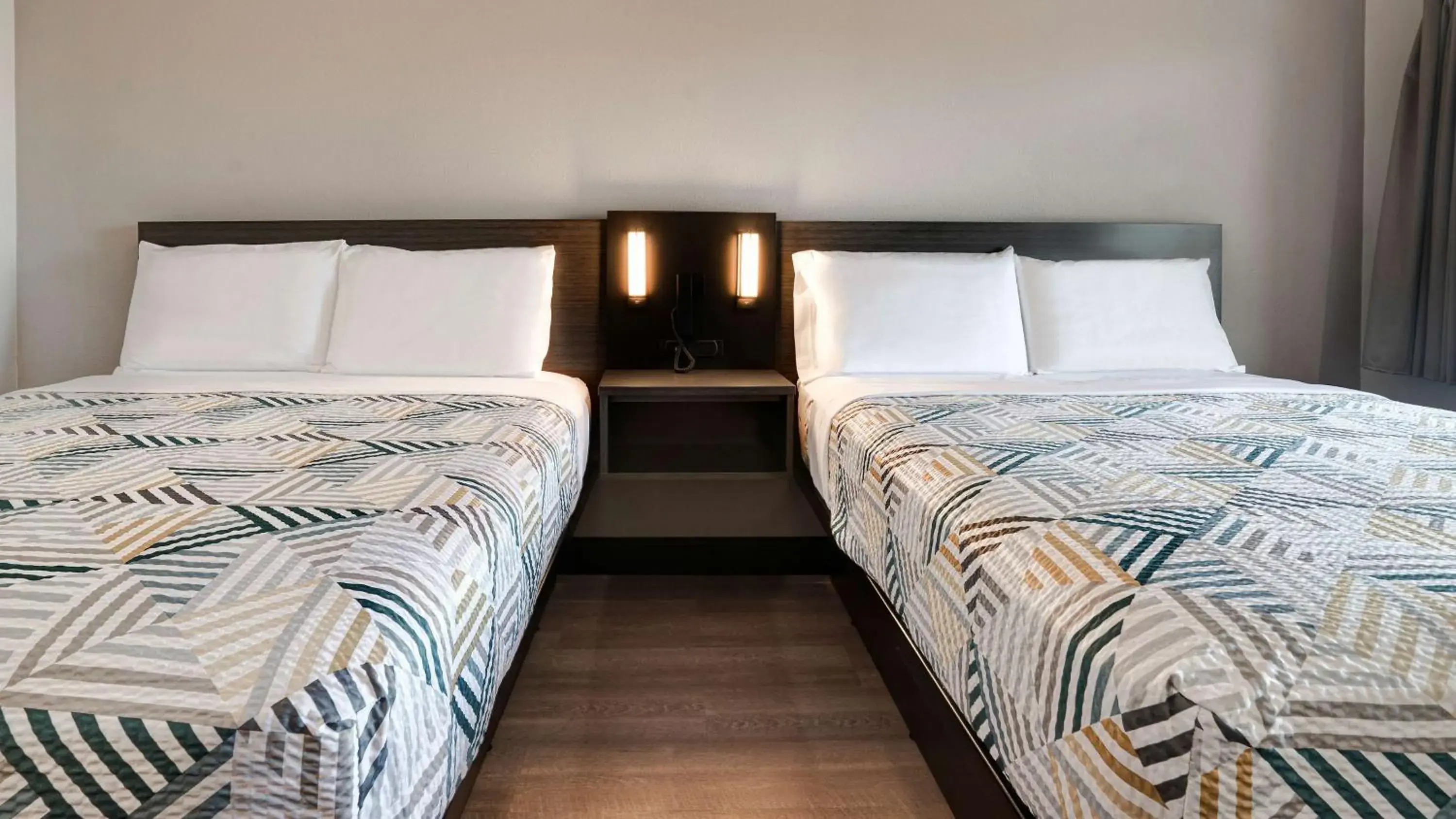 Bedroom, Bed in Motel 6-Eureka, CA Redwood Coast Bedroom, Bed in Motel 6-Eureka, CA Redwood Coast