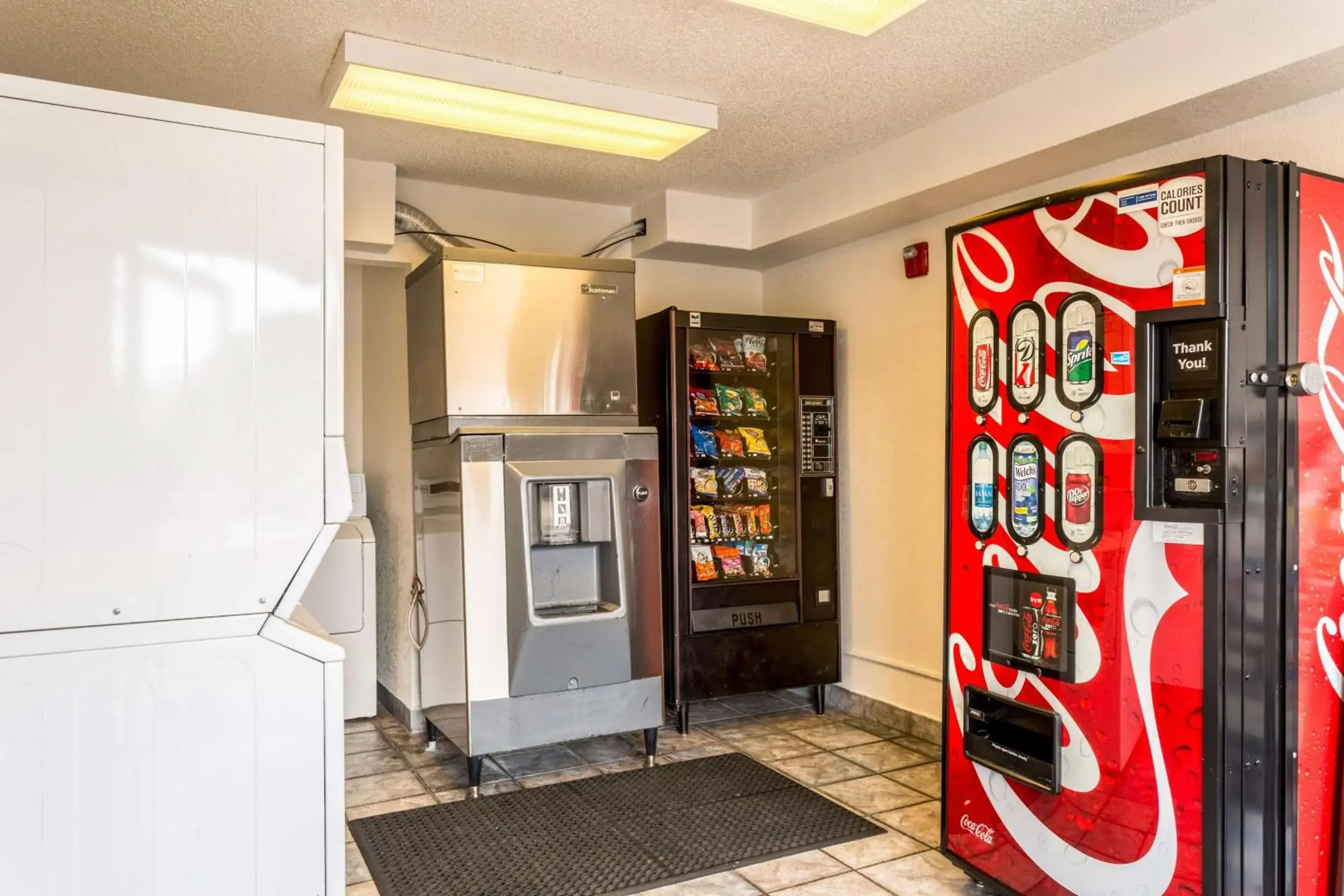 On site, Supermarket/Shops in Motel 6-Albuquerque, NM - South - Airport