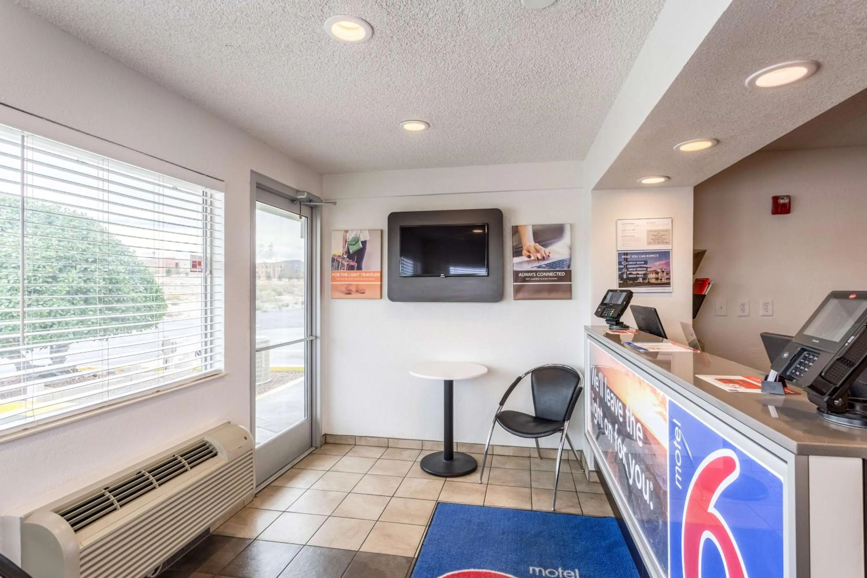 Lobby or reception in Motel 6-Albuquerque, NM - South - Airport
