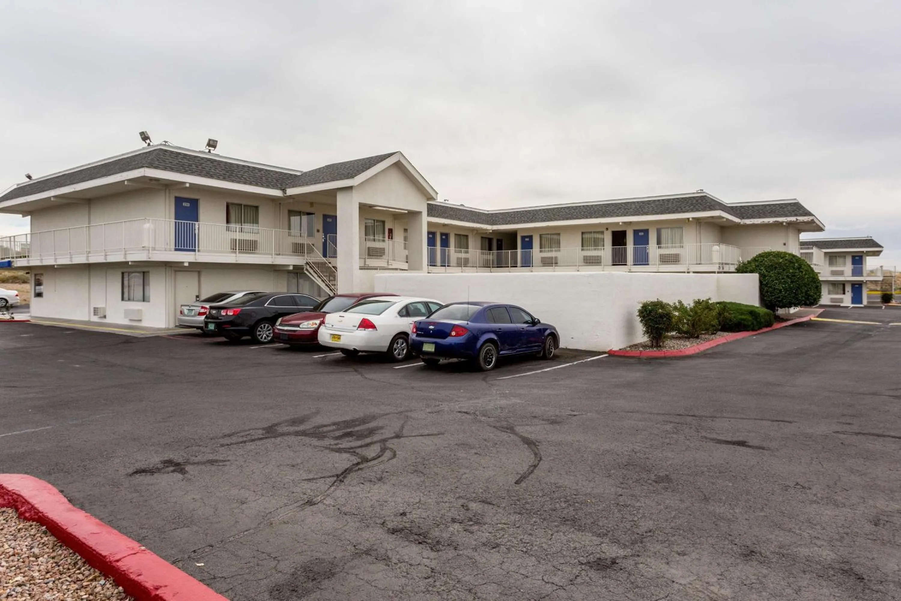 Property building in Motel 6-Albuquerque, NM - South - Airport