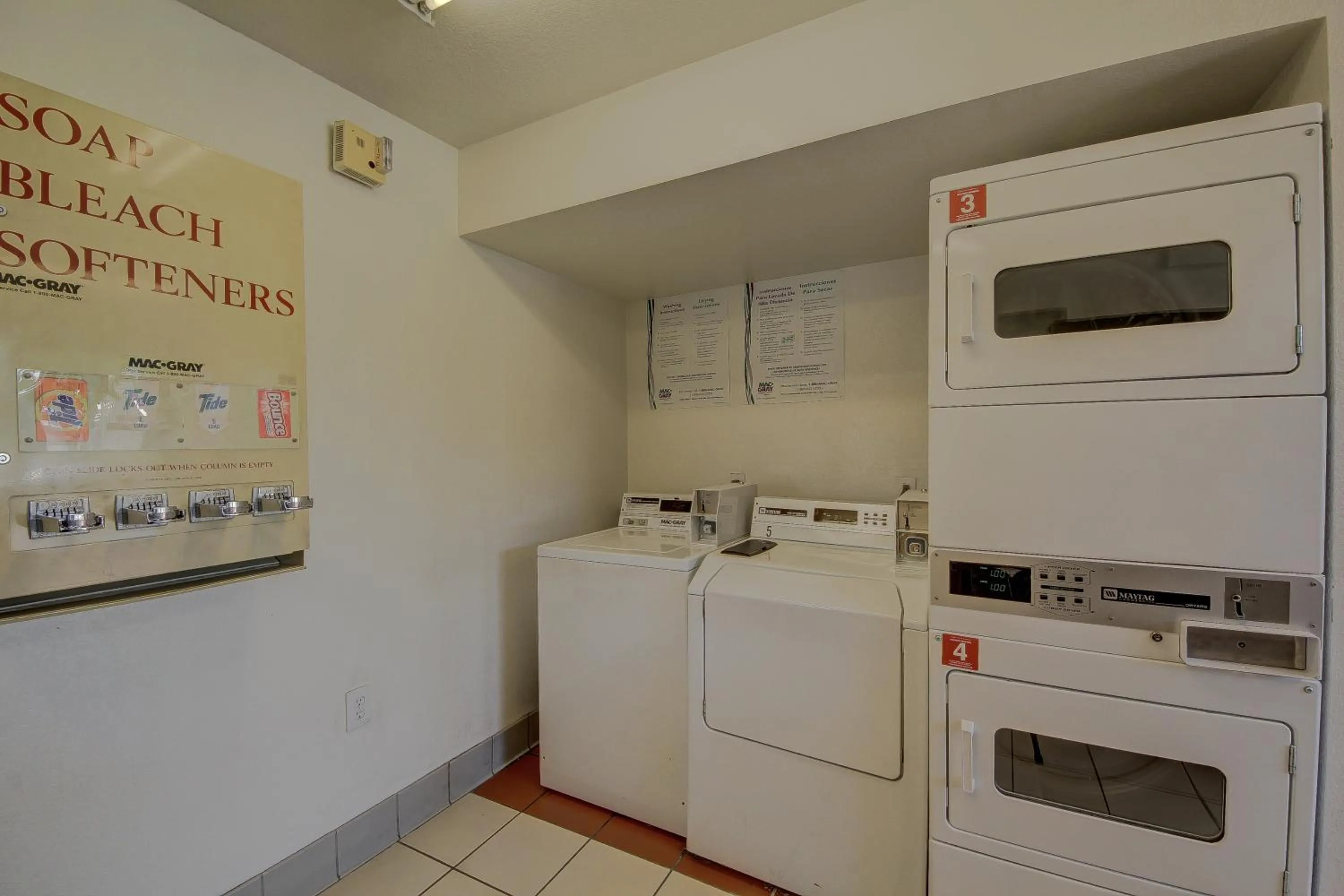 Decorative detail in Motel 6-San Antonio, TX - Fort Sam Houston